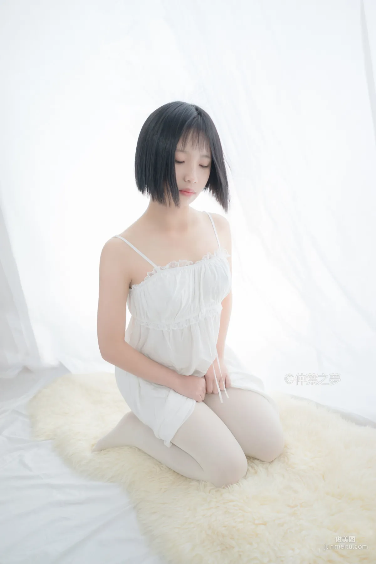 《清純白吊帶裙》 [輕蘭映畫] Grand.001 寫真集 29