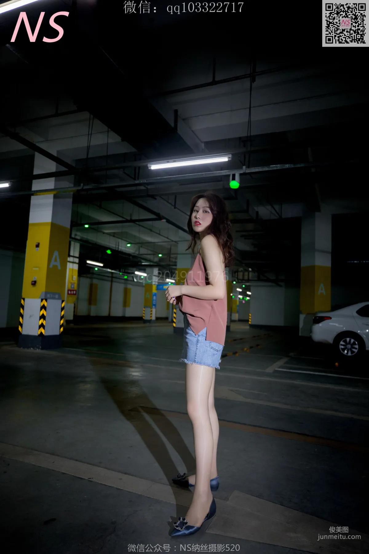 小朱茵《地下车库的丝袜美腿女郎》 [纳丝摄影] 写真集1