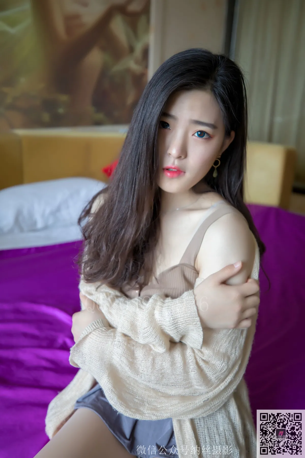 帆帆《情趣圓床上的肉絲美腿》 [納絲攝影] 寫真集 14