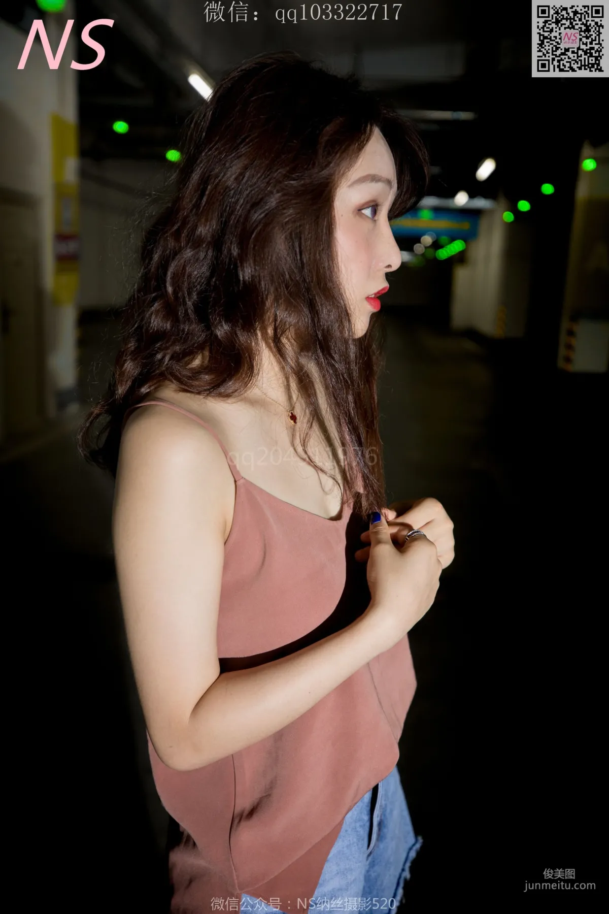 小朱茵《地下車庫的絲襪美腿女郎》 [納絲攝影] 寫真集 4