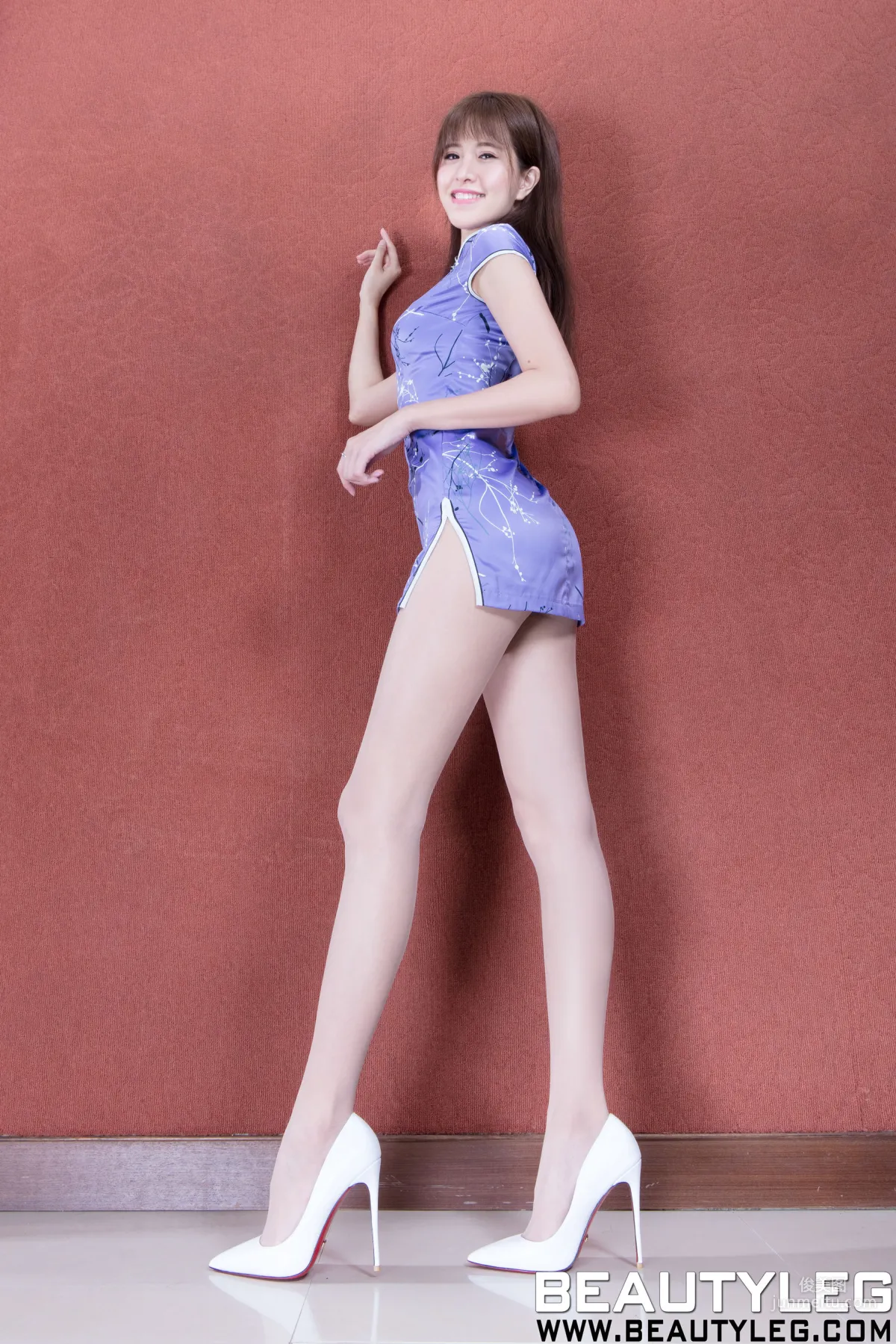 腿模Olivia《肉丝旗袍+丝袜美腿》 [Beautyleg] No.1851 写真集6