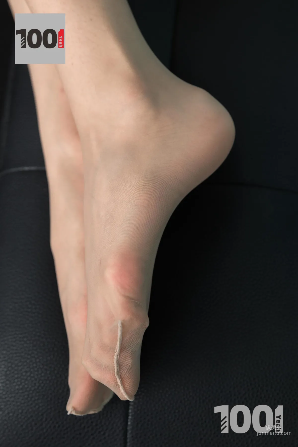 佚名 《濃縮膠囊》[一千零一夜IESS] 絲襪美腿寫真集 77