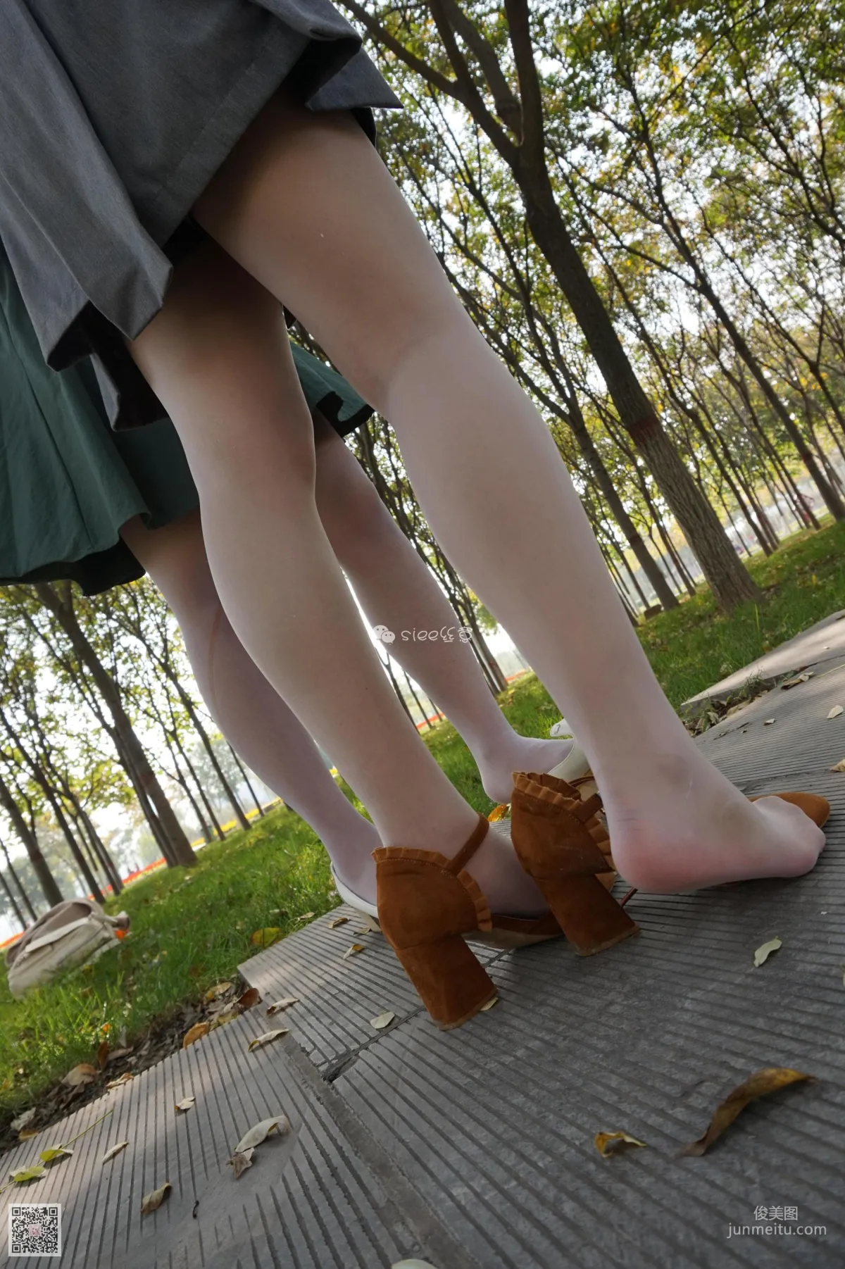 魚魚&茹茹《公園小路》 [絲意SIEE] No.012 寫真集 77