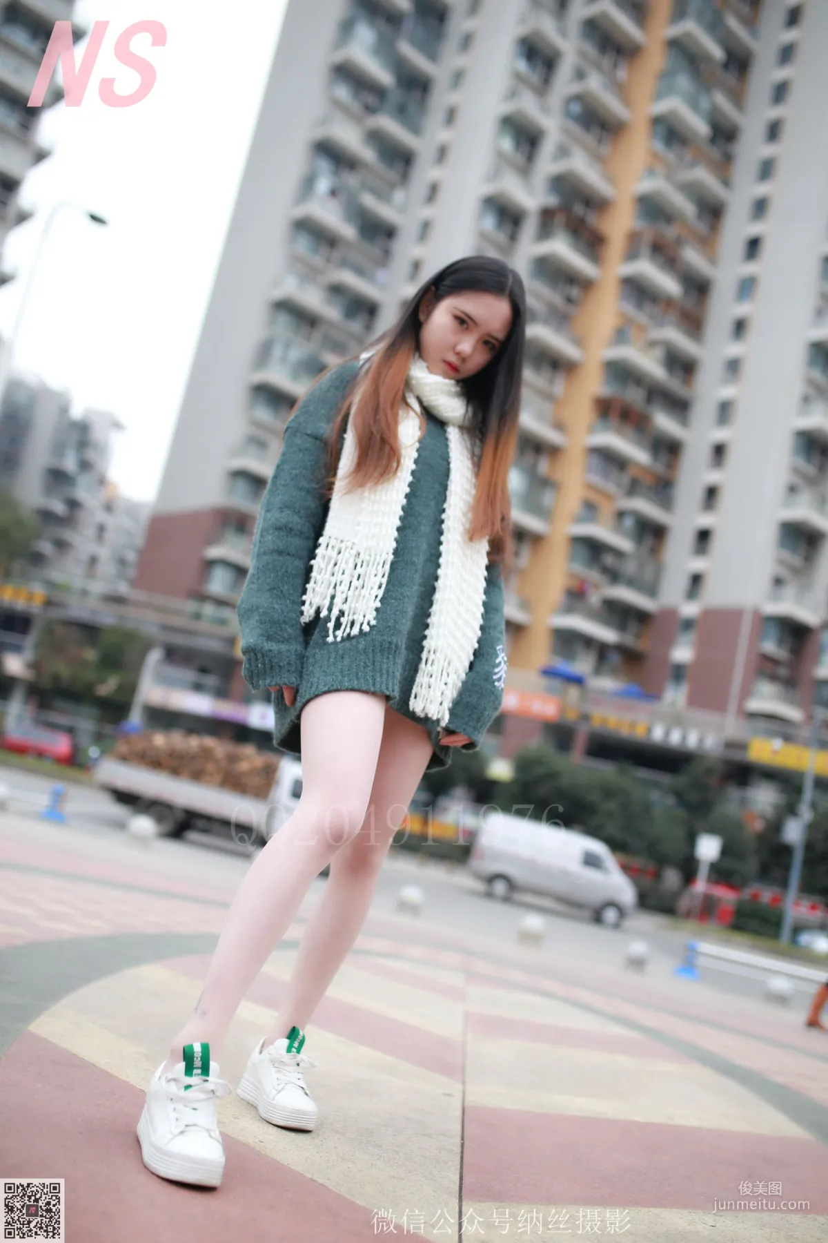 小师妹《撕丝袜的妹子》 [纳丝摄影] 写真集9