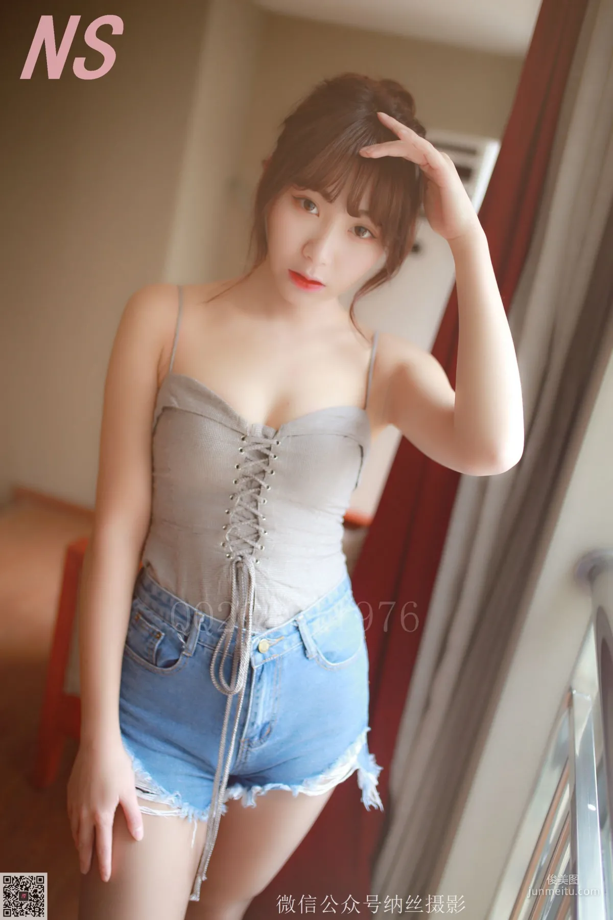 灵儿《酒店里的灰丝牛仔短裤》 [纳丝摄影] NO.103 写真集2
