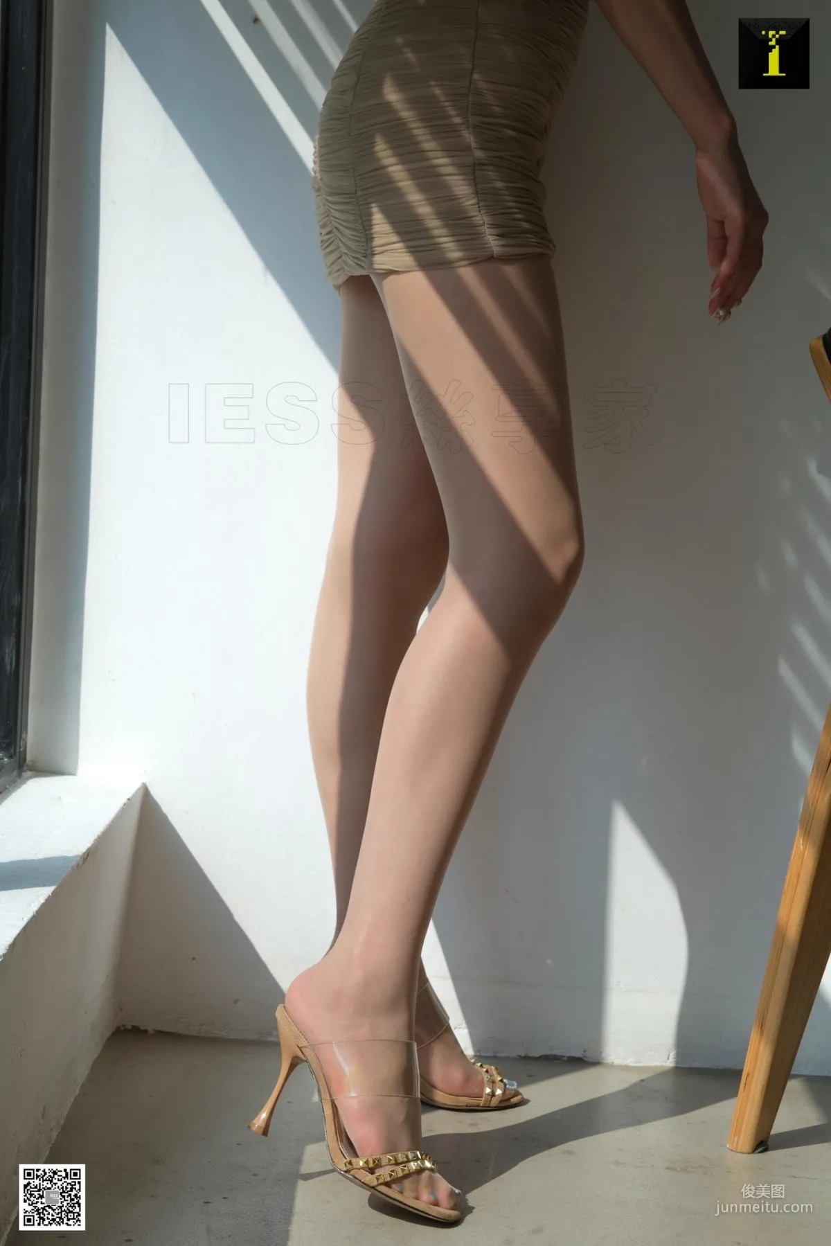 九妹 《光與影的質感》 [異思趣向IESS] 絲襪美腿寫真集 64