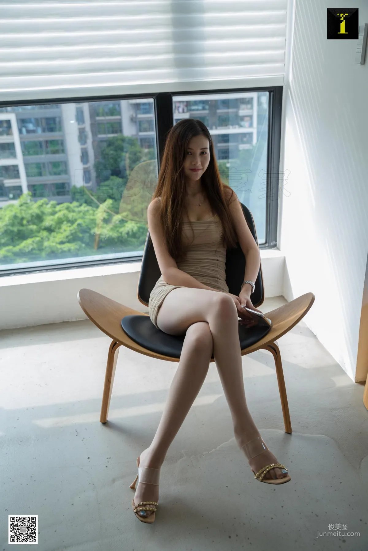 九妹 《光與影的質感》 [異思趣向IESS] 絲襪美腿寫真集 65