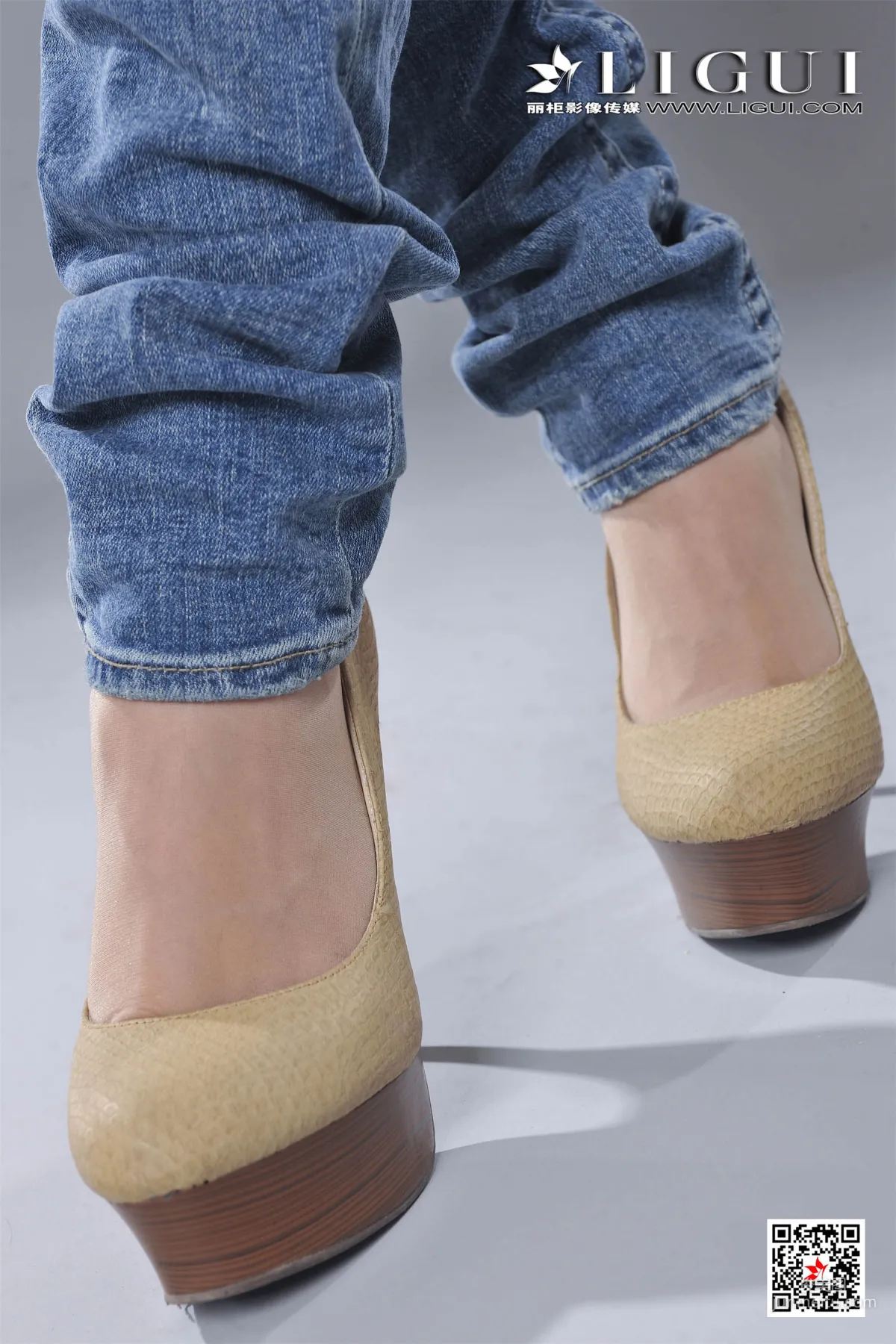 可馨《牛仔紧身裤女郎》 [丽柜Ligui] 写真集16