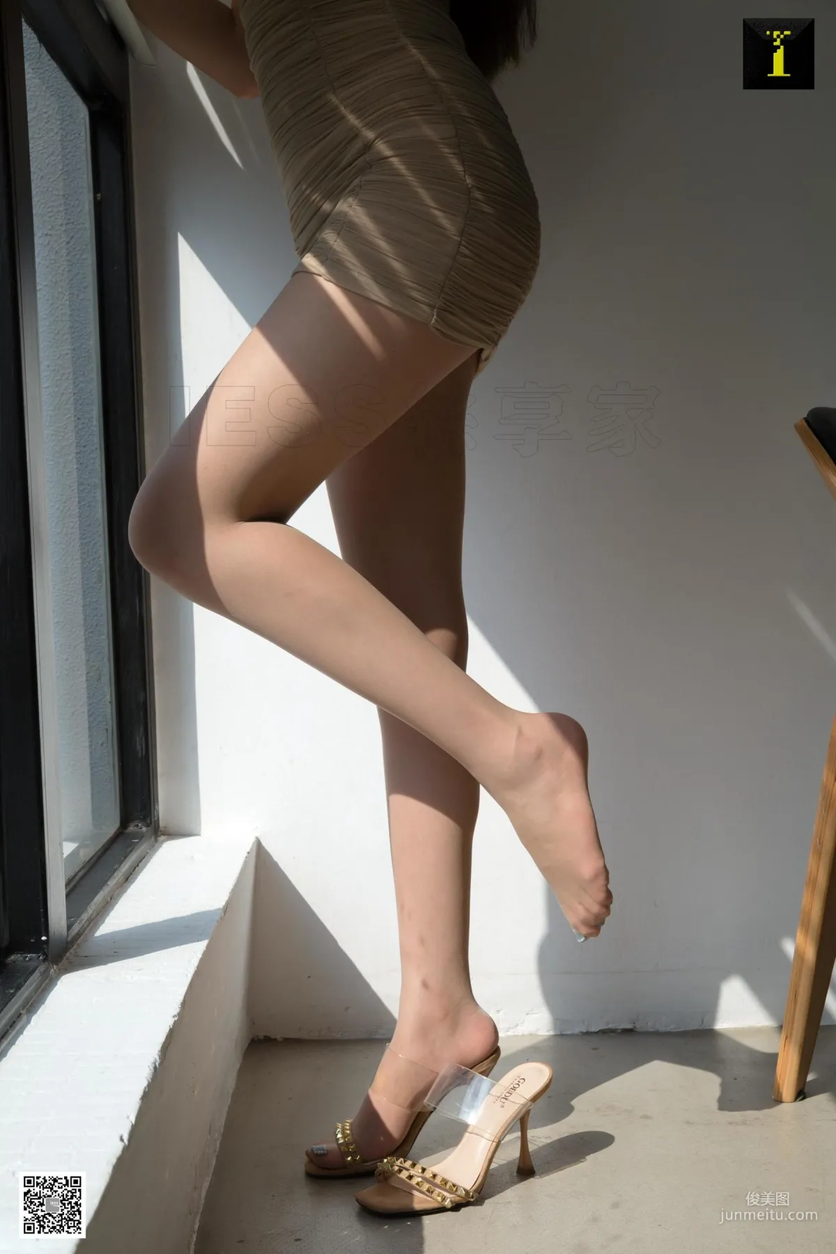 九妹 《光與影的質感》 [異思趣向IESS] 絲襪美腿寫真集 52