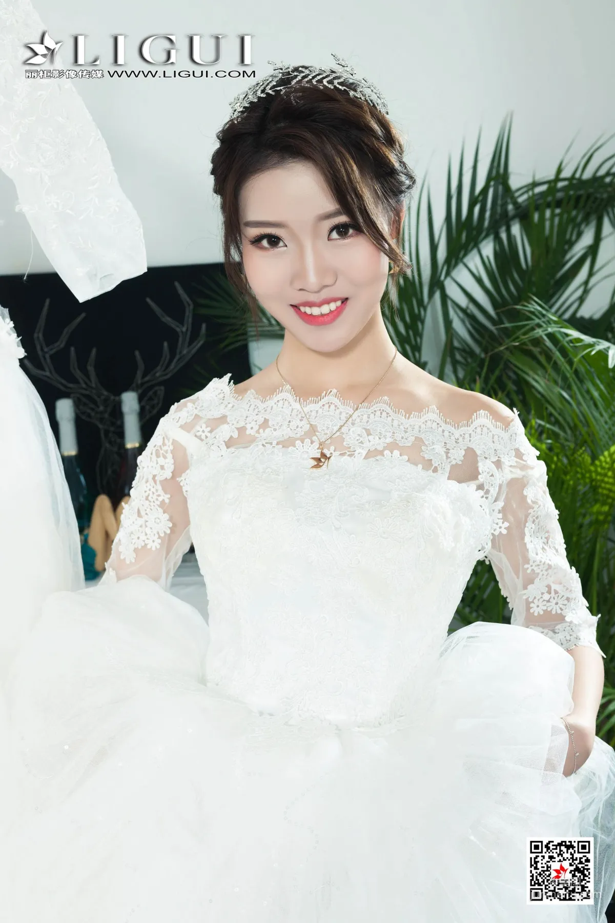 钟情《白丝婚纱新娘》 [丽柜Ligui] 写真集26