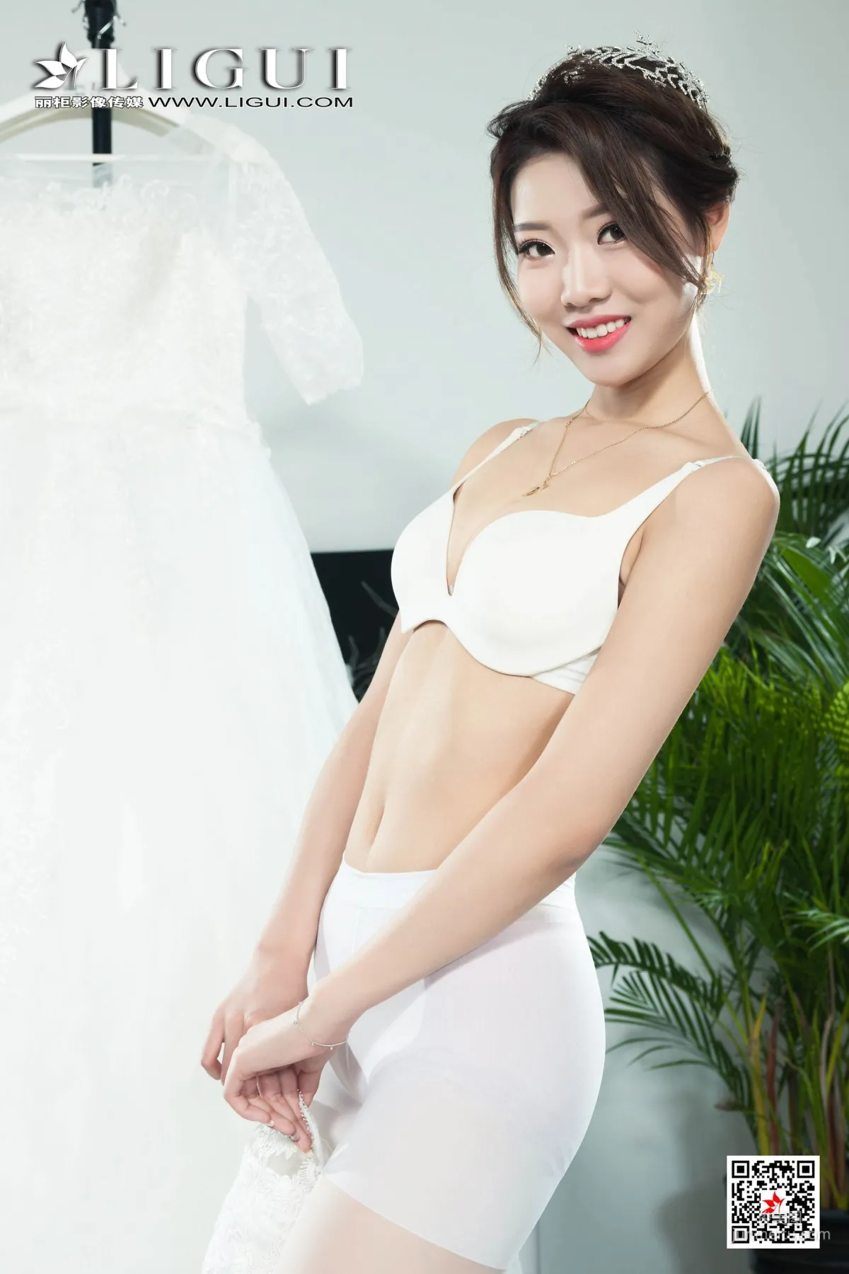 钟情《白丝婚纱新娘》 [丽柜Ligui] 写真集5