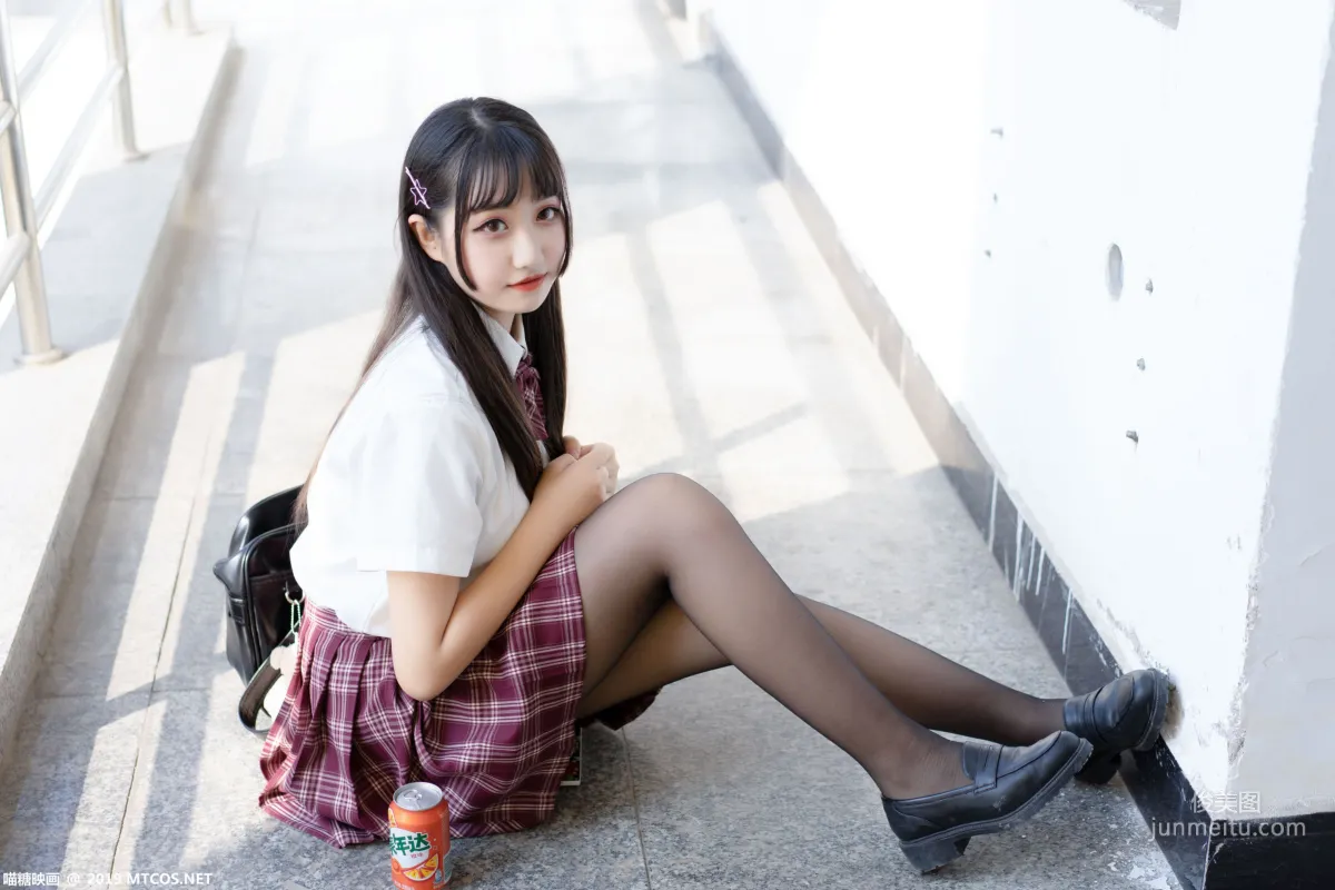 《长发JK萌妹》 [喵糖映画] VOL.023 写真集12