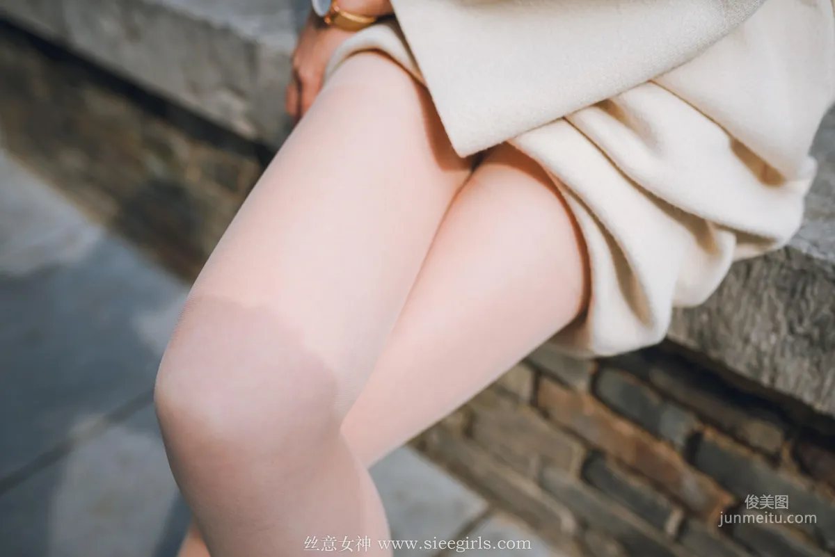 雪儿《落叶的情愫》 [丝意SIEE] No.375 写真集28