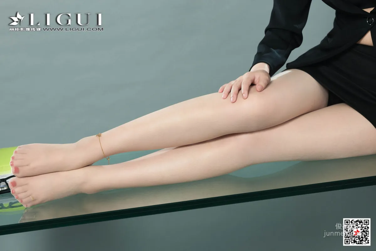 小辫儿《肉丝西服OL美腿》 [丽柜Ligui] 写真集29