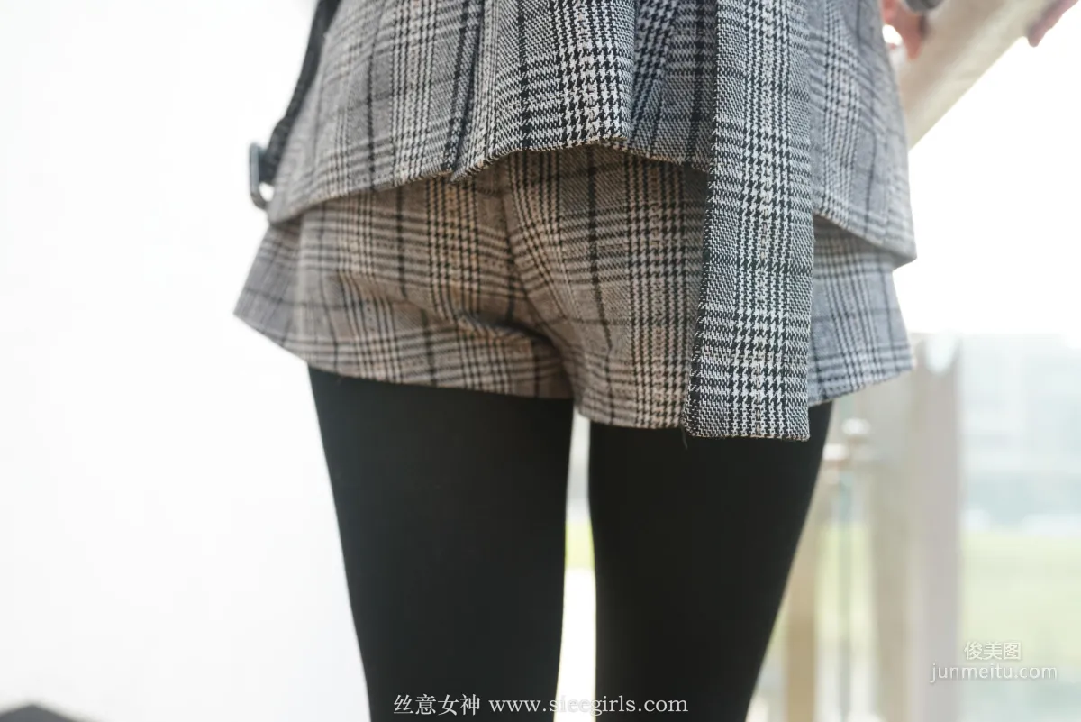 蓓蓓《一葉殘荷，一場秋寒》[絲意SIEE] No.365 寫真集 18