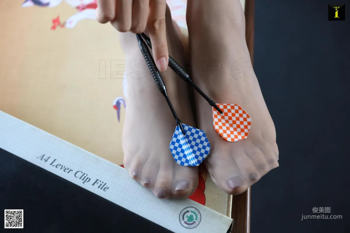 美子 《美子漆皮高跟》 [異思趣向IESS] 絲襪美腿寫真集 55