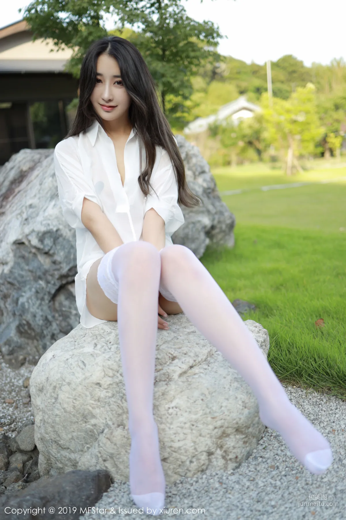 Betty林子欣《極品白襯衫女郎》 [模範學院MFStar] Vol.219 寫真集 12
