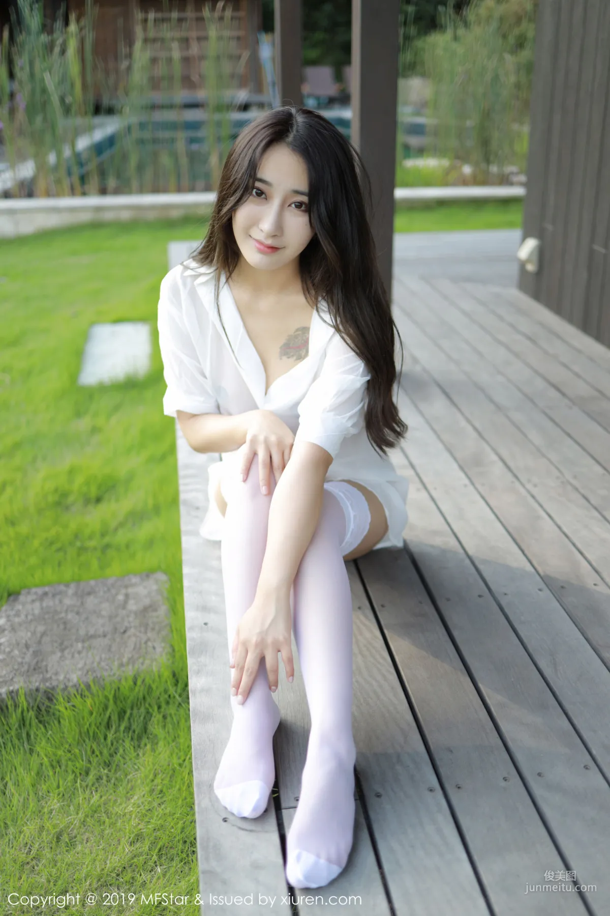 Betty林子欣《極品白襯衫女郎》 [模範學院MFStar] Vol.219 寫真集 32