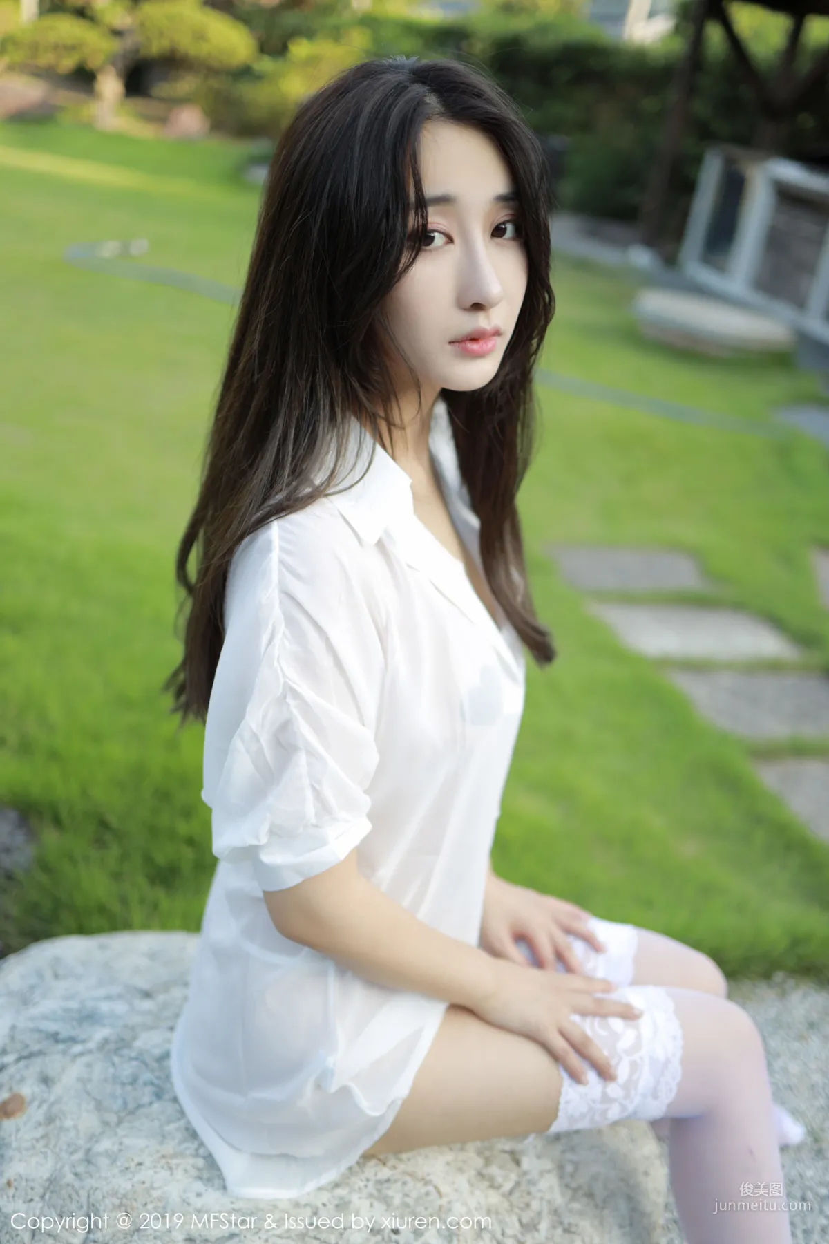 Betty林子欣《極品白襯衫女郎》 [模範學院MFStar] Vol.219 寫真集 17