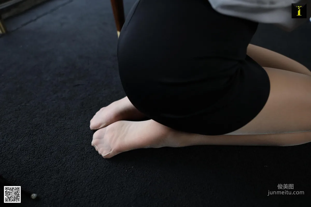 美子 《美子漆皮高跟》 [異思趣向IESS] 絲襪美腿寫真集 92