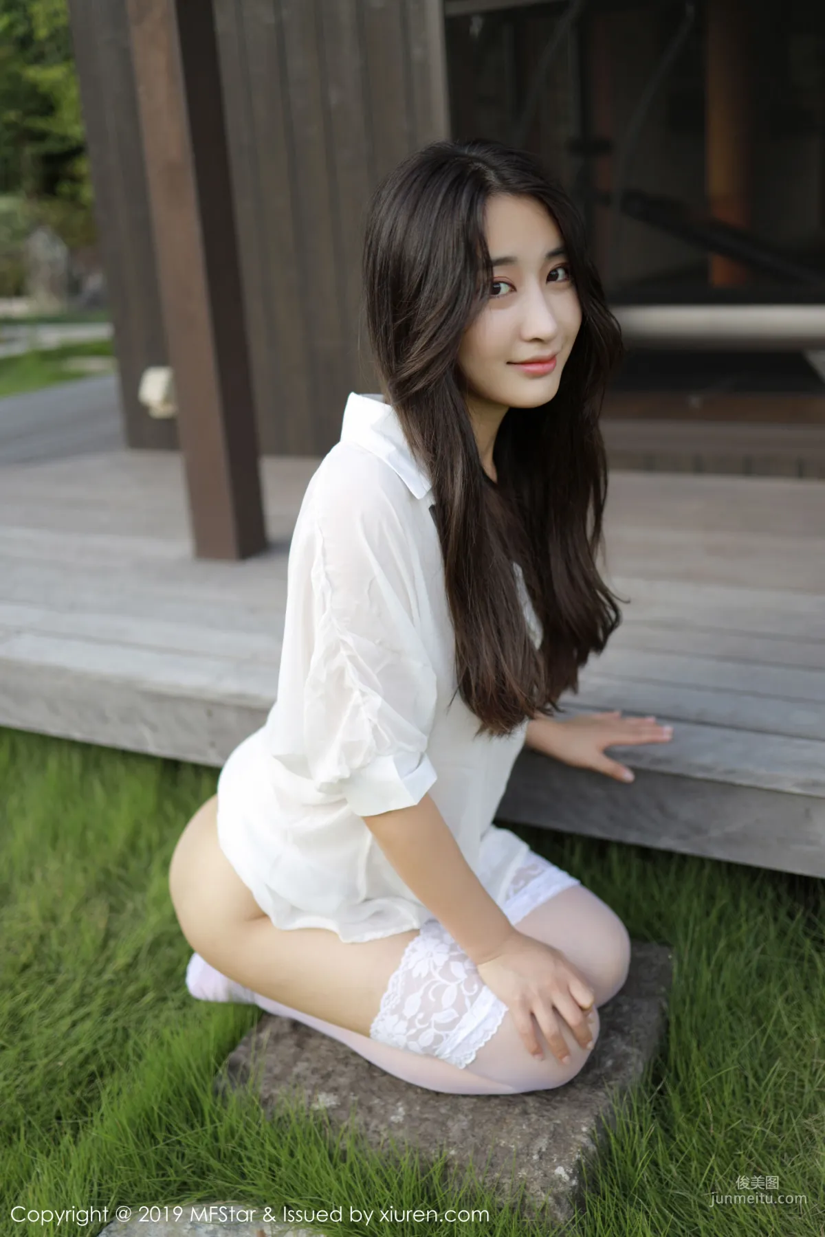 Betty林子欣《極品白襯衫女郎》 [模範學院MFStar] Vol.219 寫真集 43