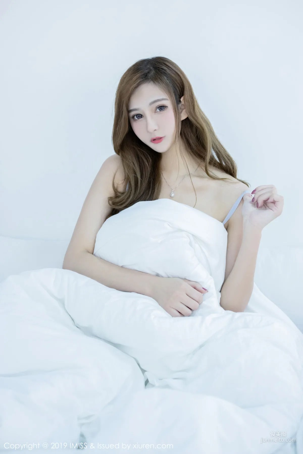 Lavinia《絲襪美腿特輯》 [愛蜜社IMiss] Vol.384 寫真集 24