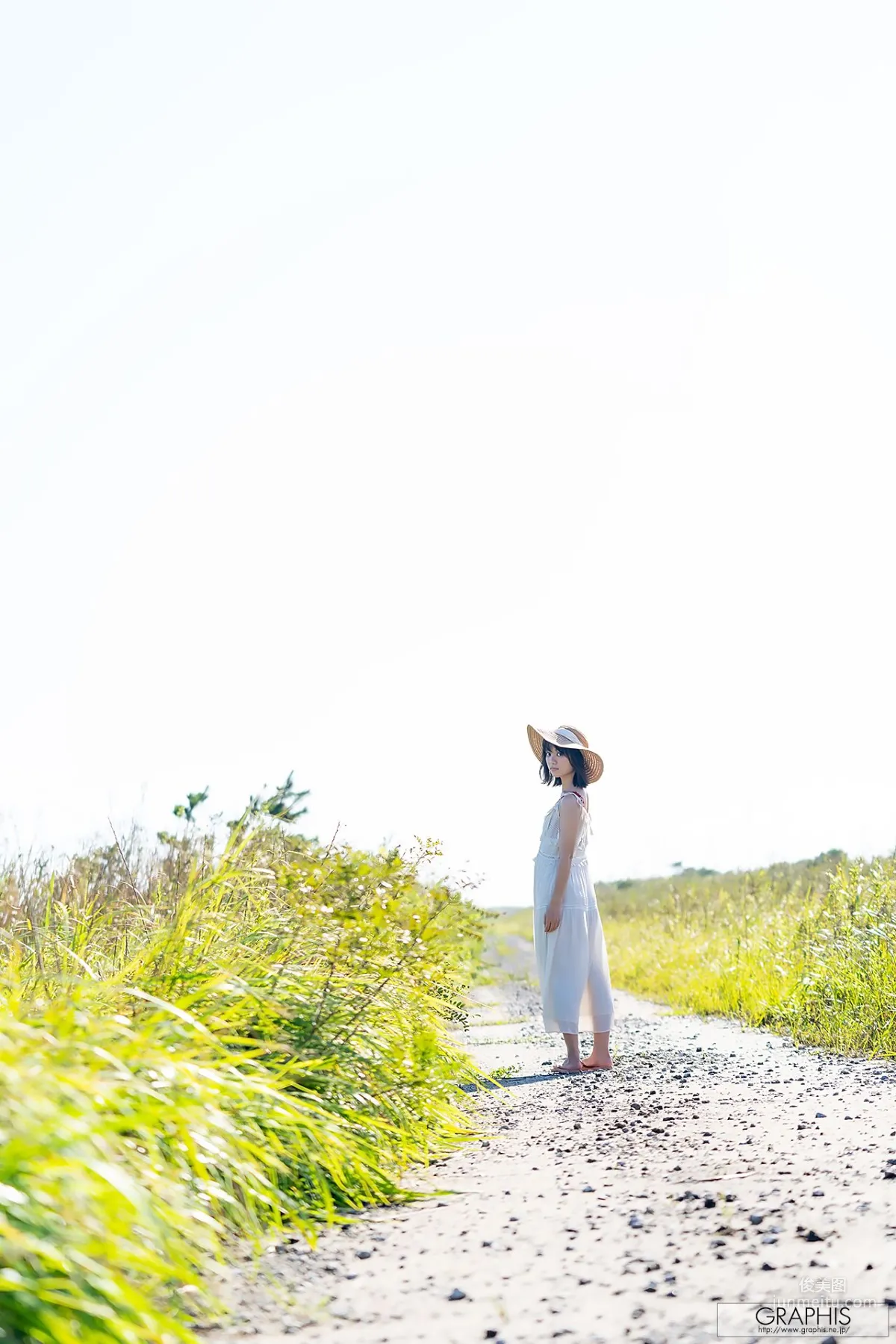 もなみ鈴(萌波鈴) Suzu Monami [Graphis] First Gravure 初脫ぎ娘 No.167 寫真集 31