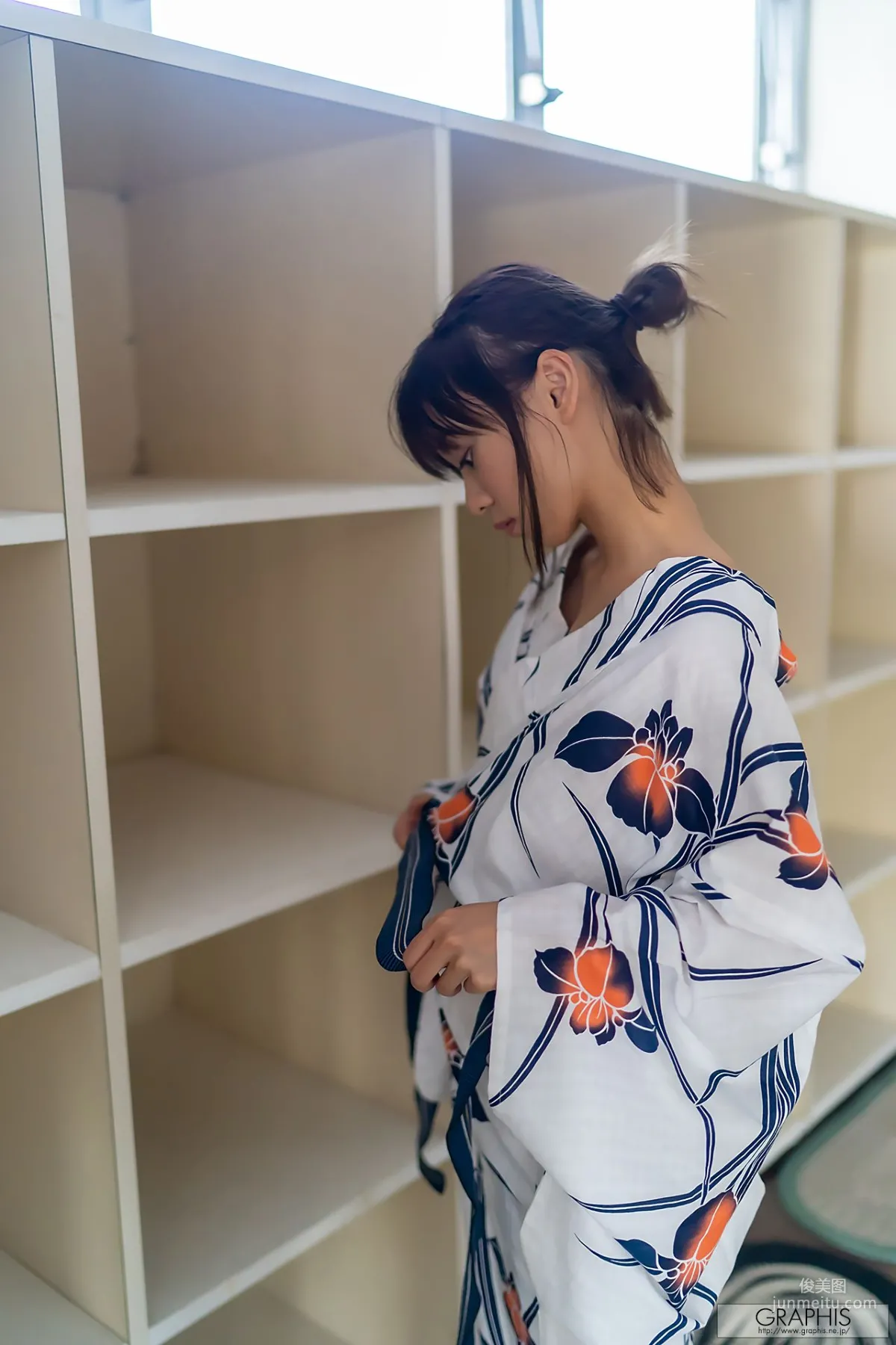 もなみ鈴(萌波鈴) Suzu Monami [Graphis] First Gravure 初脫ぎ娘 No.167 寫真集 27