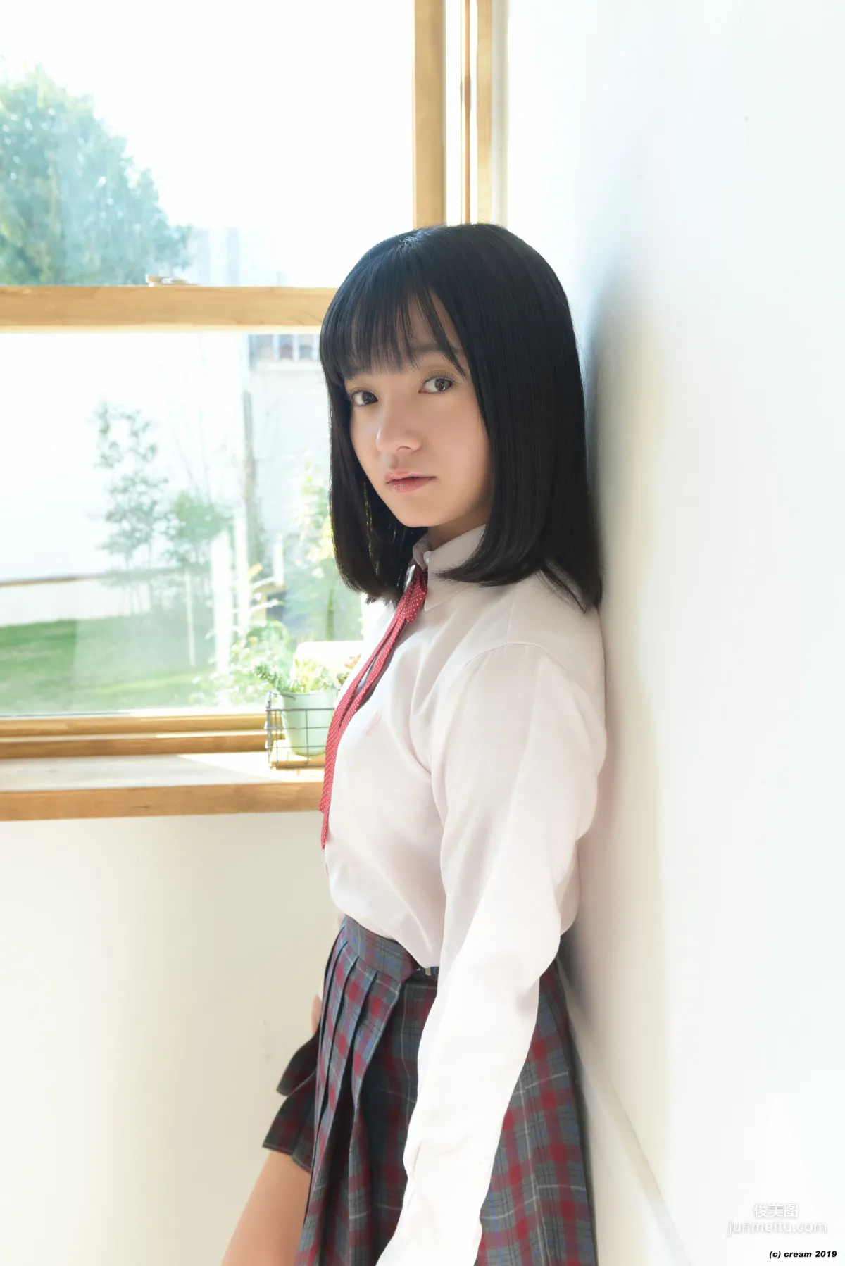 [LOVEPOP] 西永彩奈《Ayana Stripes - (Cream) - PPV》 寫真集 4