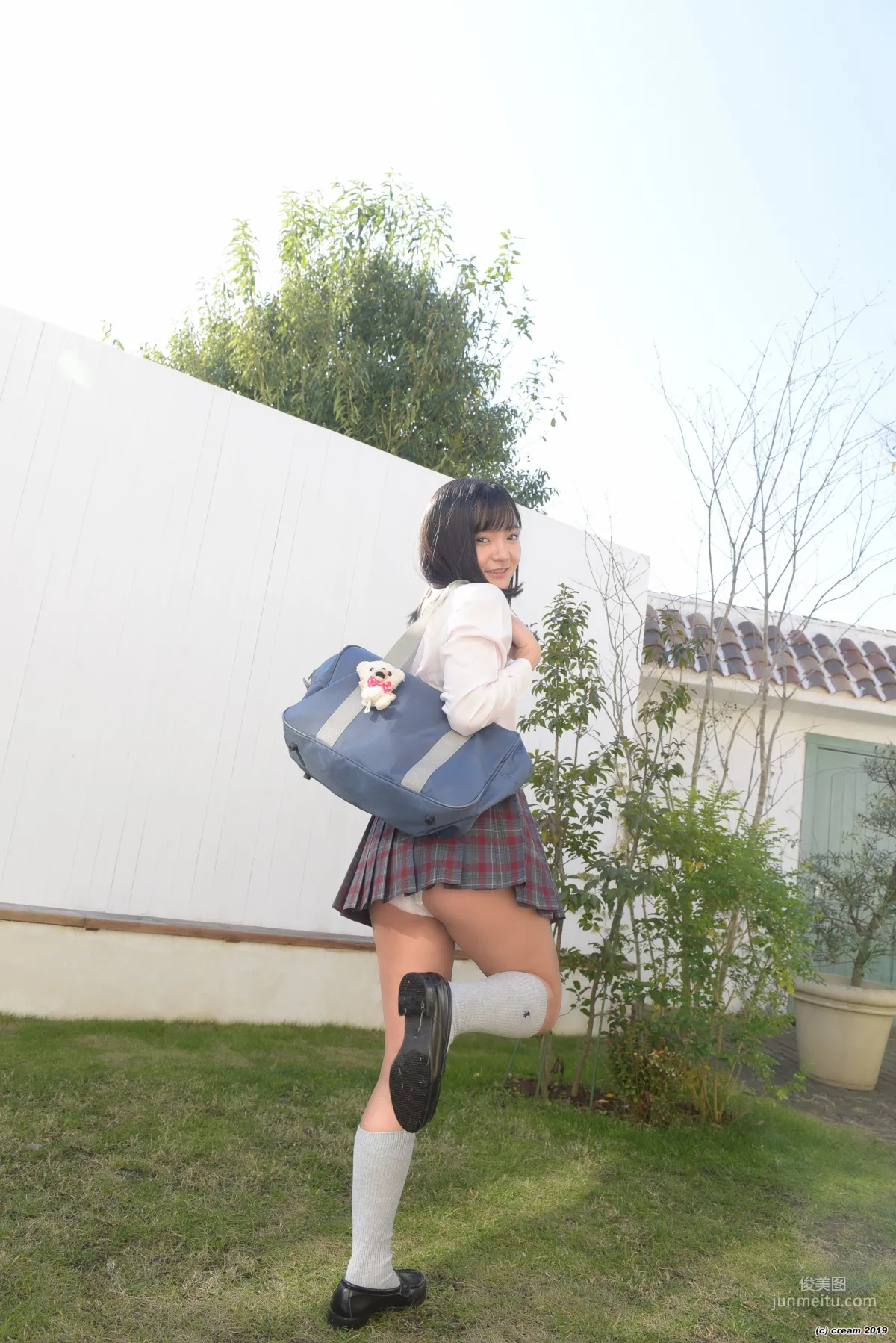 [LOVEPOP] 西永彩奈《Ayana Stripes - (Cream) - PPV》 寫真集 29
