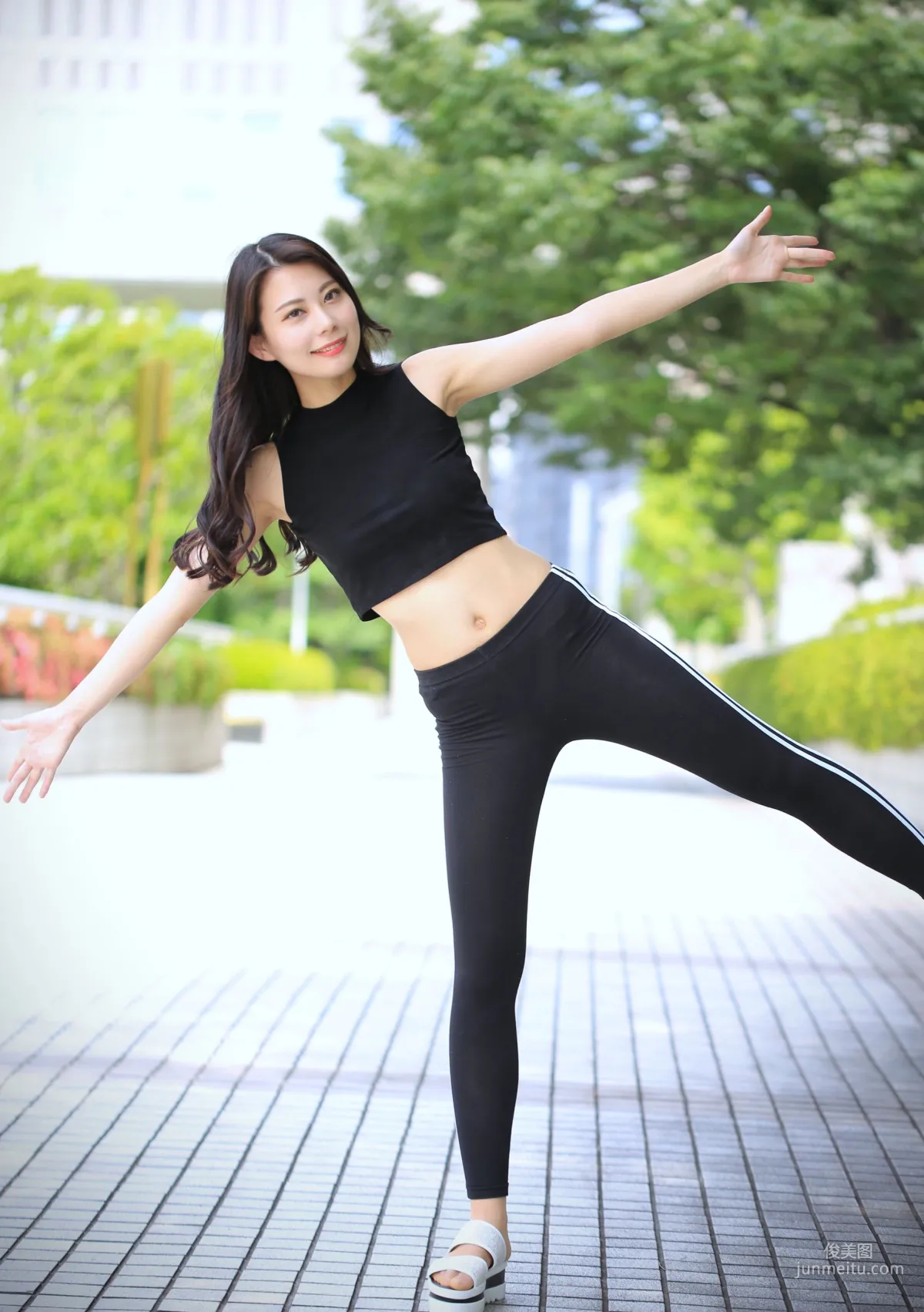 Sumire Jelly すみれゼリ 野乃すみれ《Healthy OUTIE》 寫真集 39