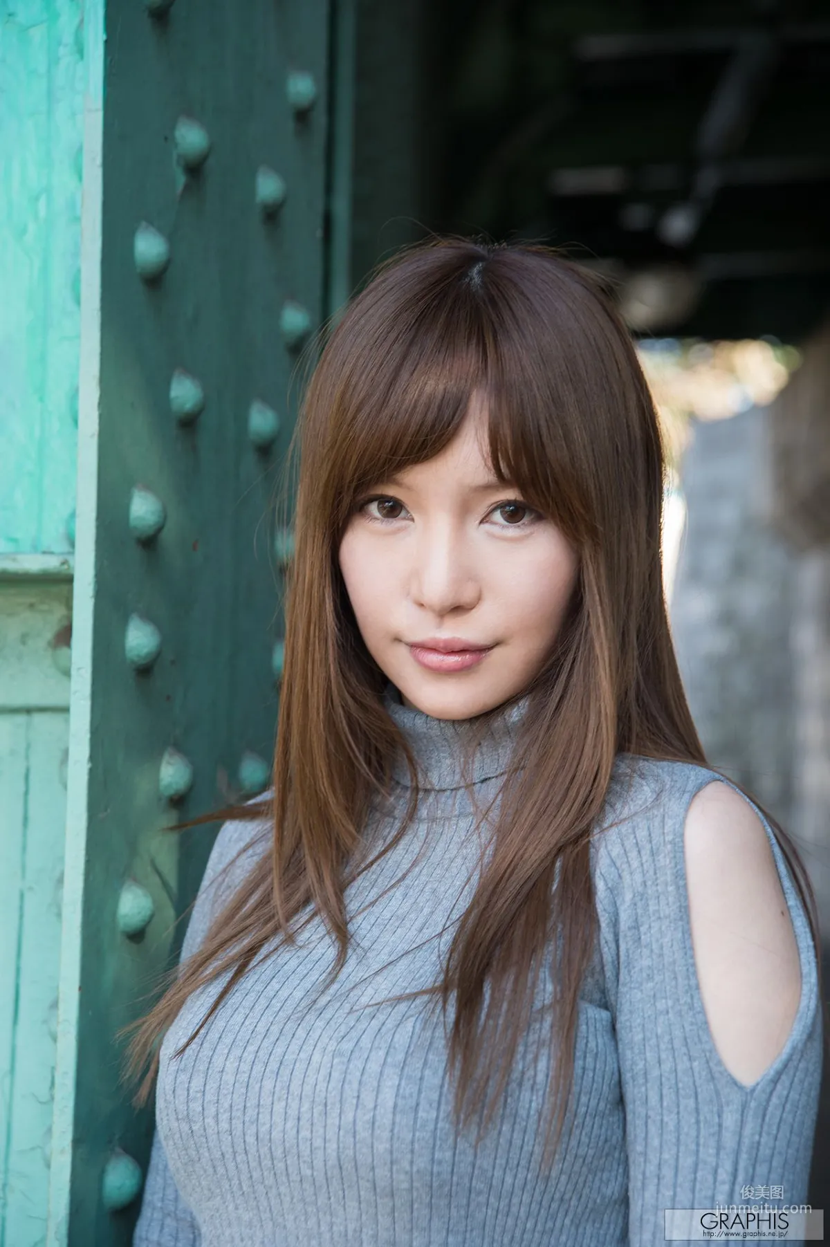 Aoi 葵 [Graphis] Limited Edition 写真集1