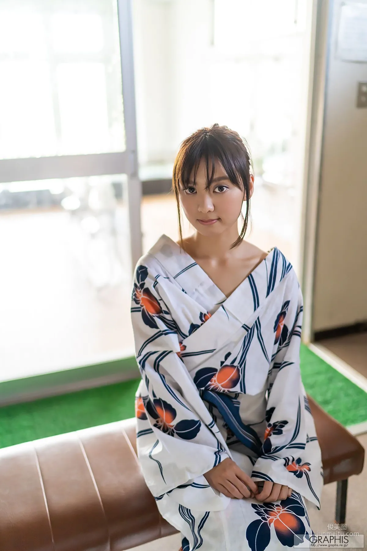 もなみ鈴(萌波鈴) Suzu Monami [Graphis] First Gravure 初脫ぎ娘 No.167 寫真集 24