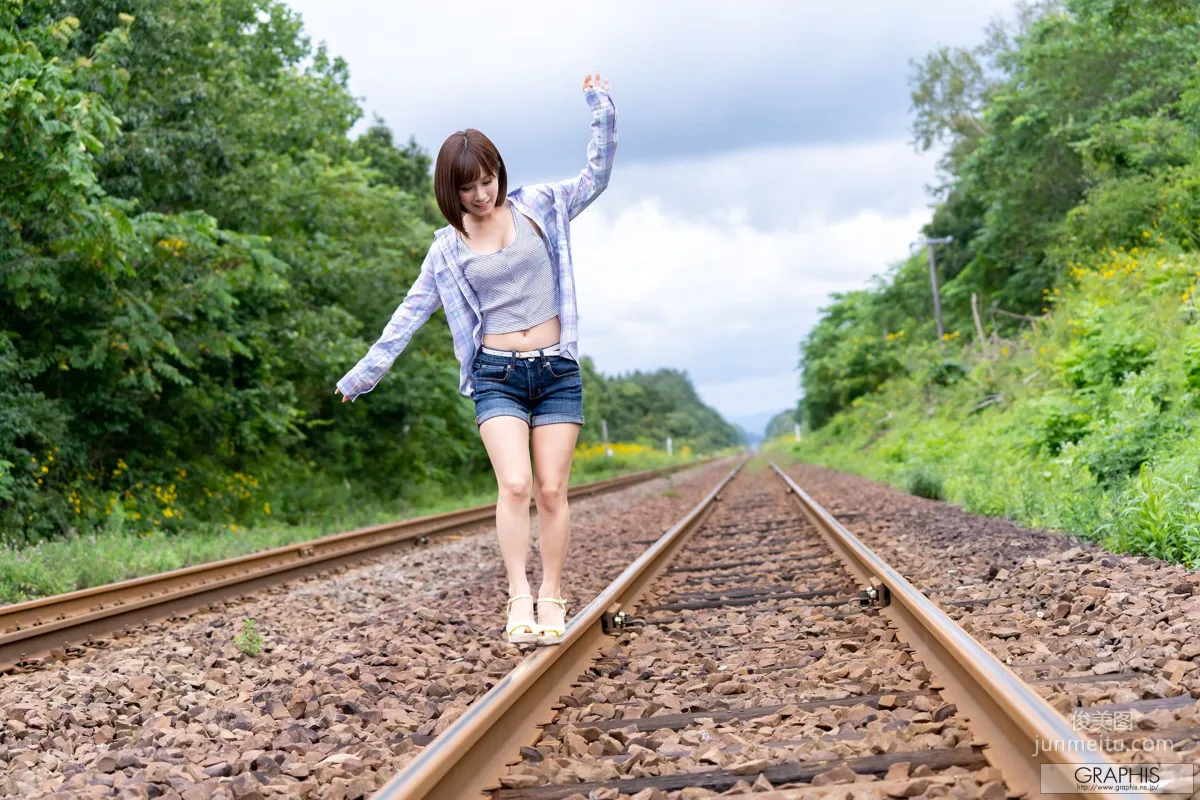 小島みなみ(小岛南)《Happiness》 [Graphis] Special Gravure 写真集1