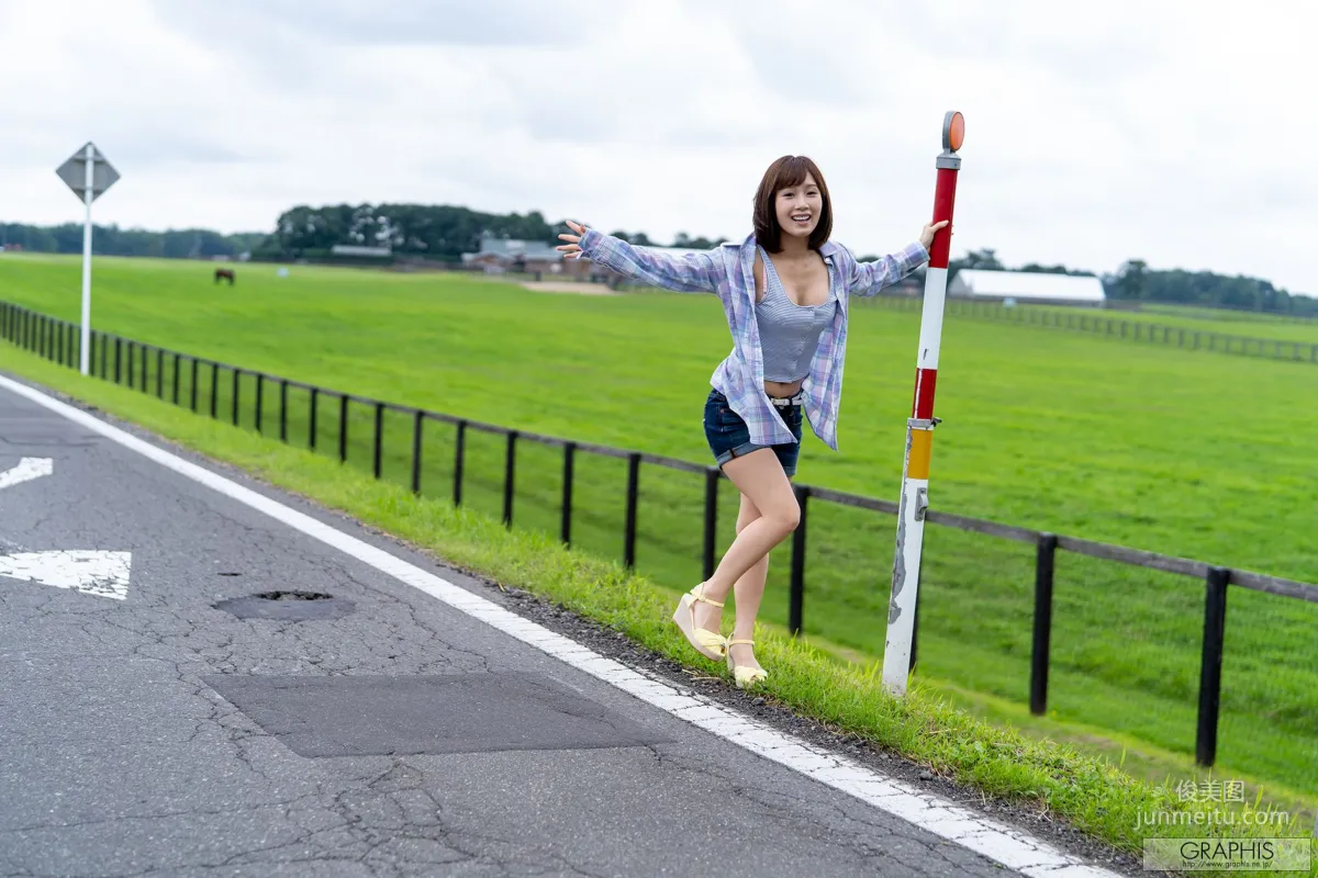 小島みなみ(小岛南)《Happiness》 [Graphis] Special Gravure 写真集8