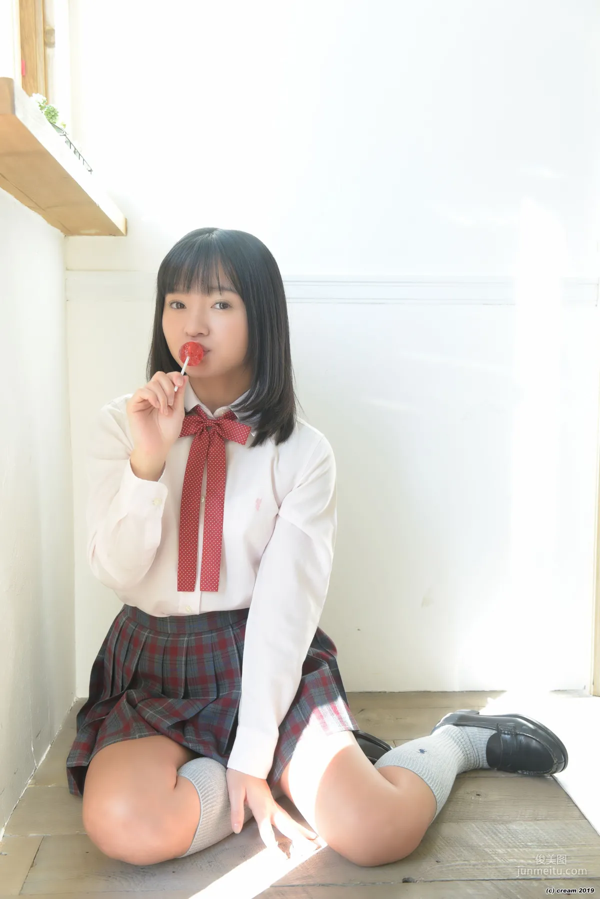 [LOVEPOP] 西永彩奈《Ayana Stripes - (Cream) - PPV》 寫真集 11