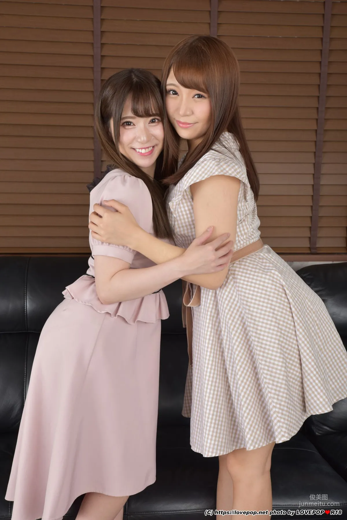 [LOVEPOP] 加藤ももか&初美りん 《(001) Plain Clothes》 写真集7