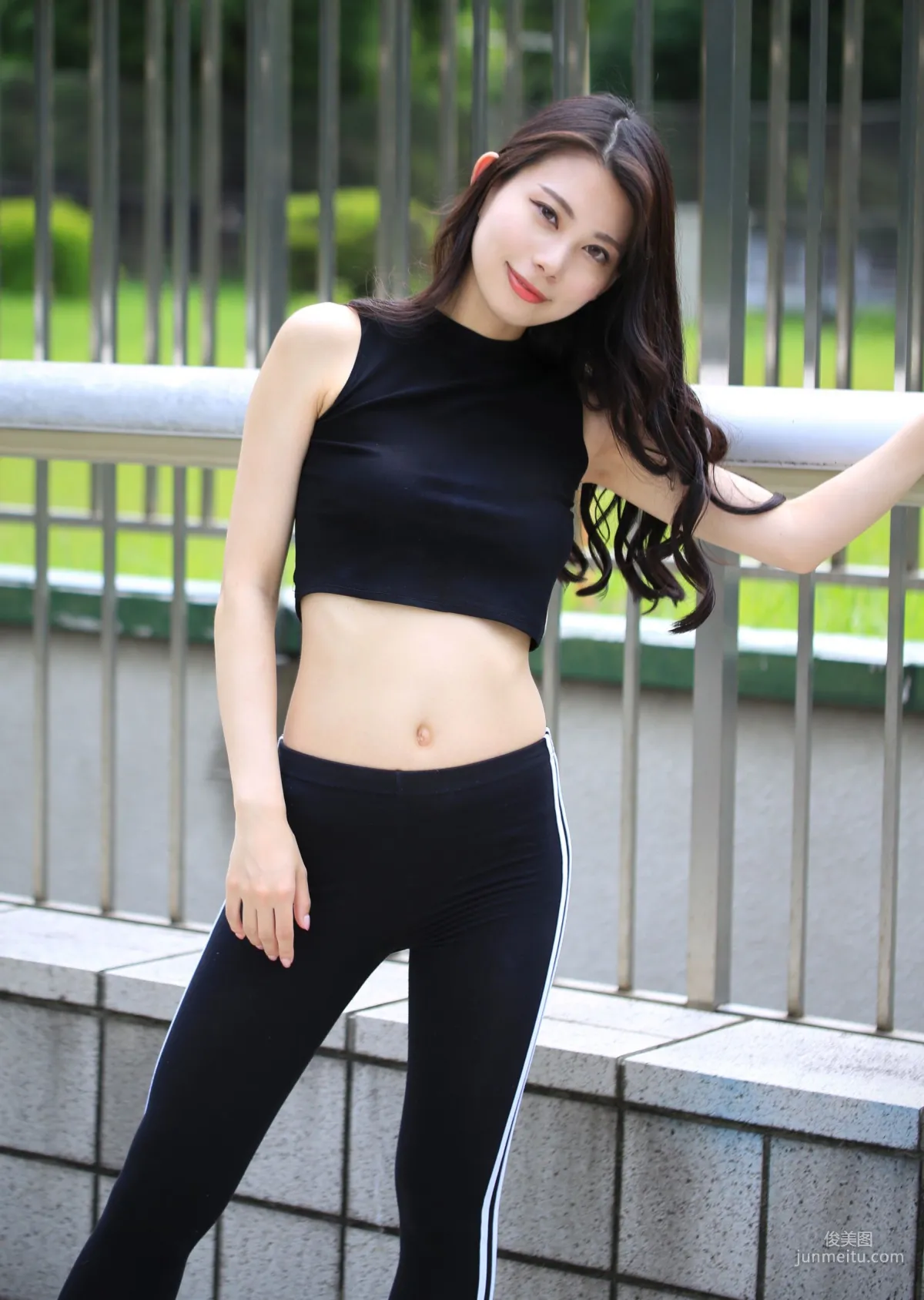 Sumire Jelly すみれゼリ 野乃すみれ《Healthy OUTIE》 寫真集 34