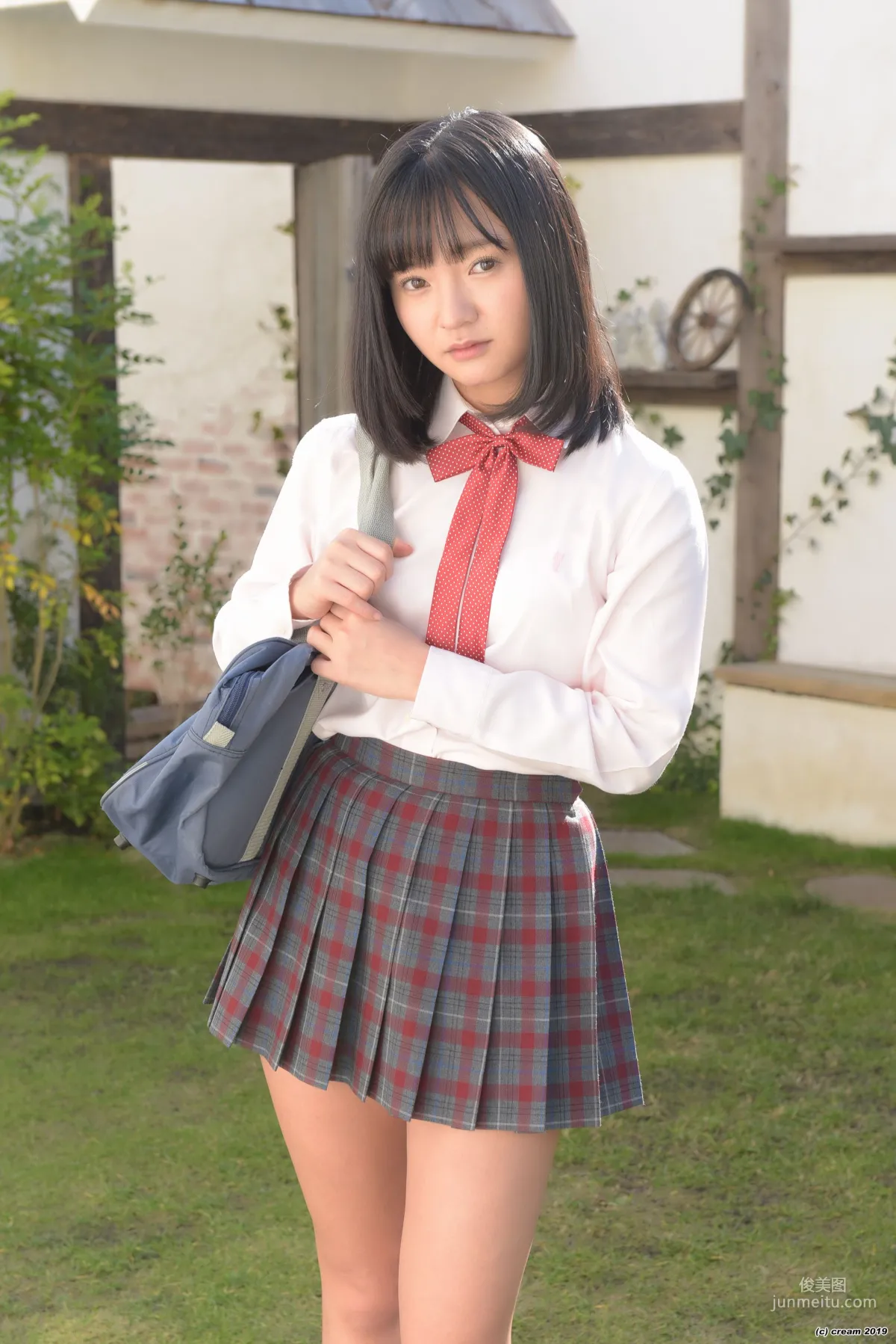 [LOVEPOP] 西永彩奈《Ayana Stripes - (Cream) - PPV》 寫真集 30