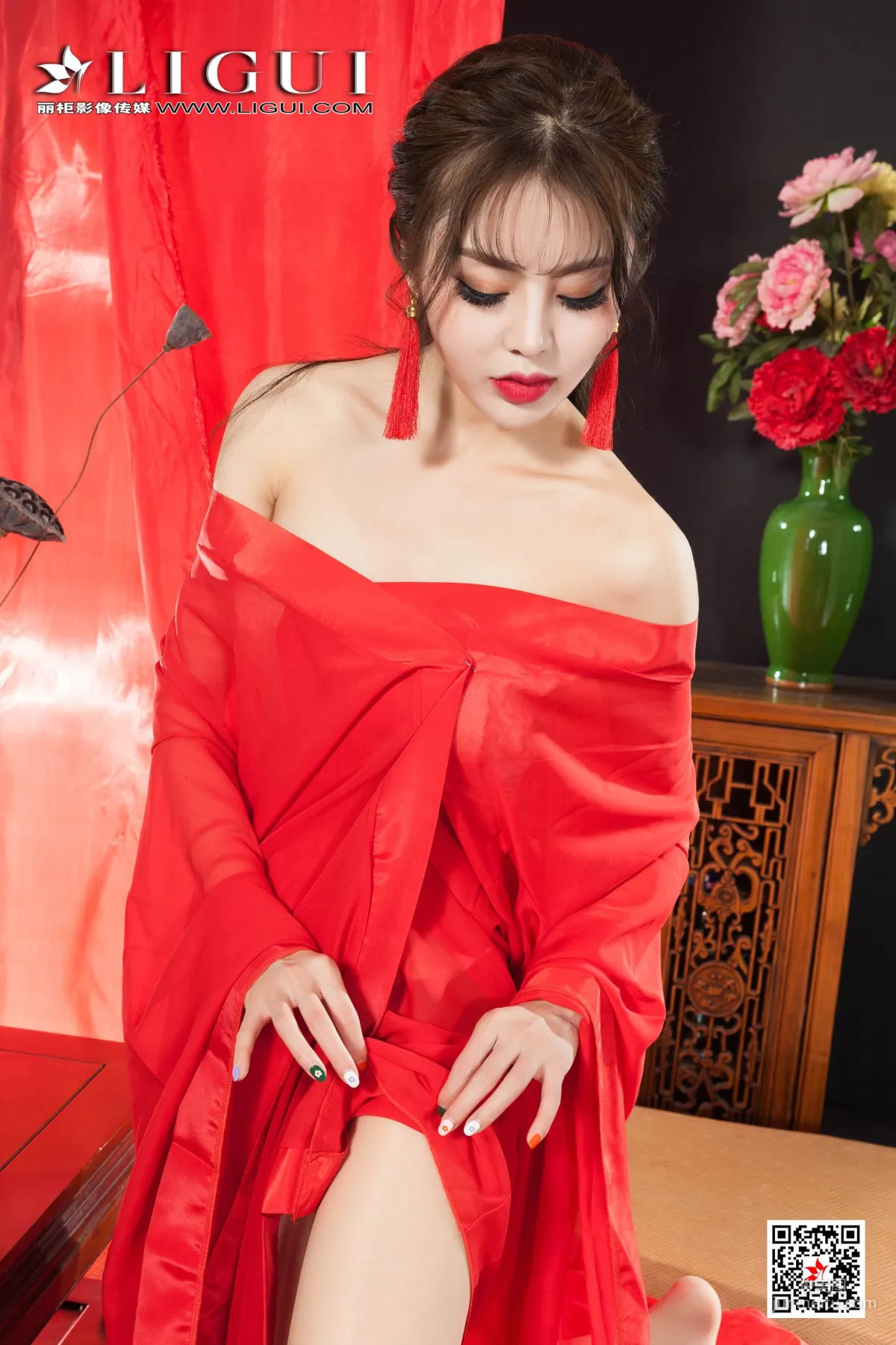 Model 凉儿《古色古香的丝足》 [丽柜Ligui] 写真集3