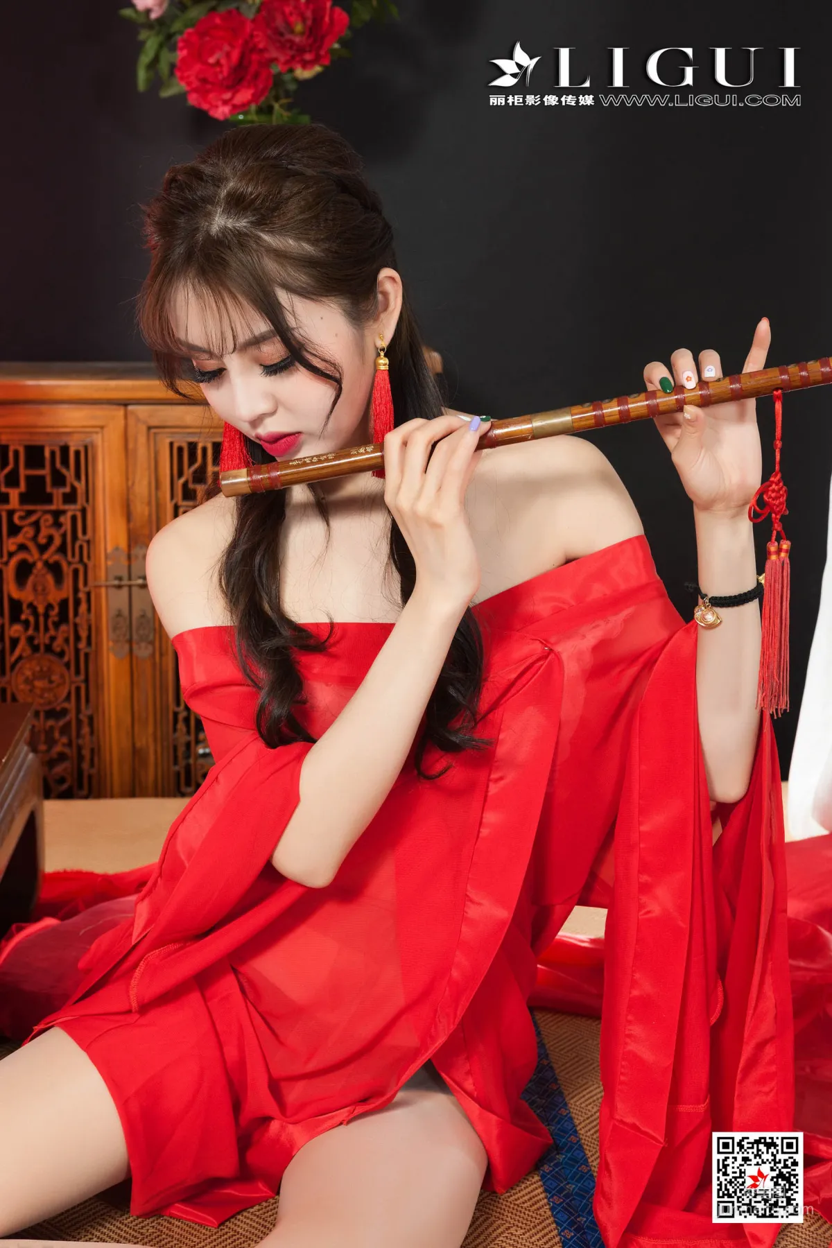 Model 凉儿《古色古香的丝足》 [丽柜Ligui] 写真集9