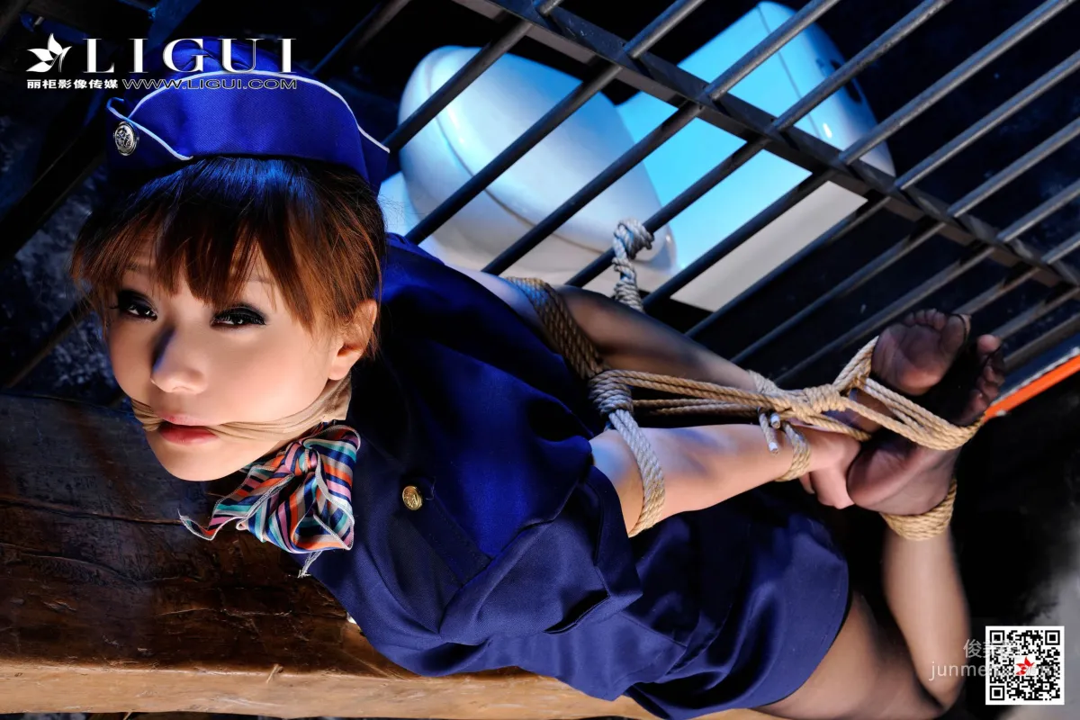 Model 桃子《黑絲空姐捆綁繩藝》 [麗櫃美束Ligui] 寫真集 14