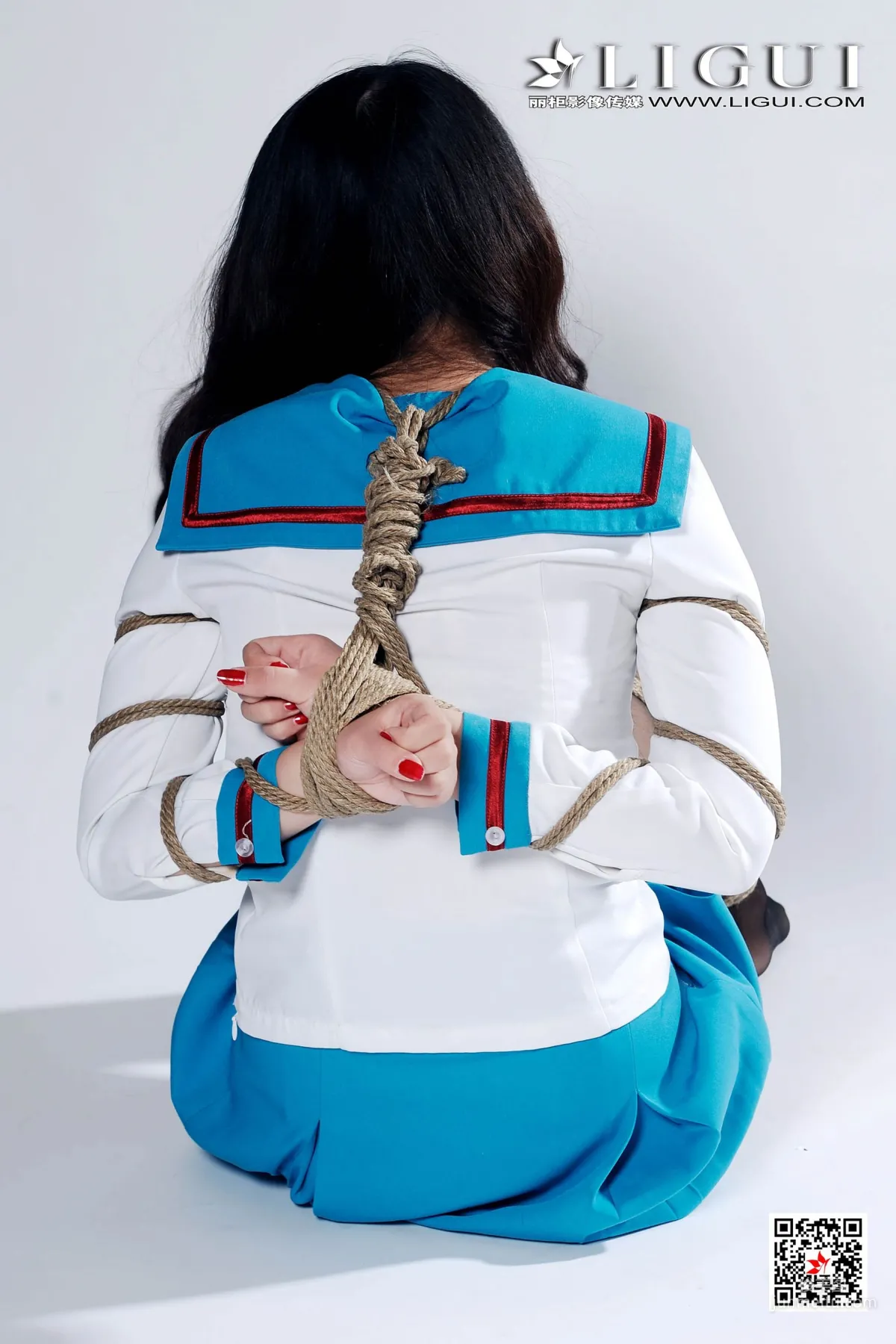 Model 幽幽《制服黑絲捆綁》 [麗櫃美束Ligui] 寫真集 12