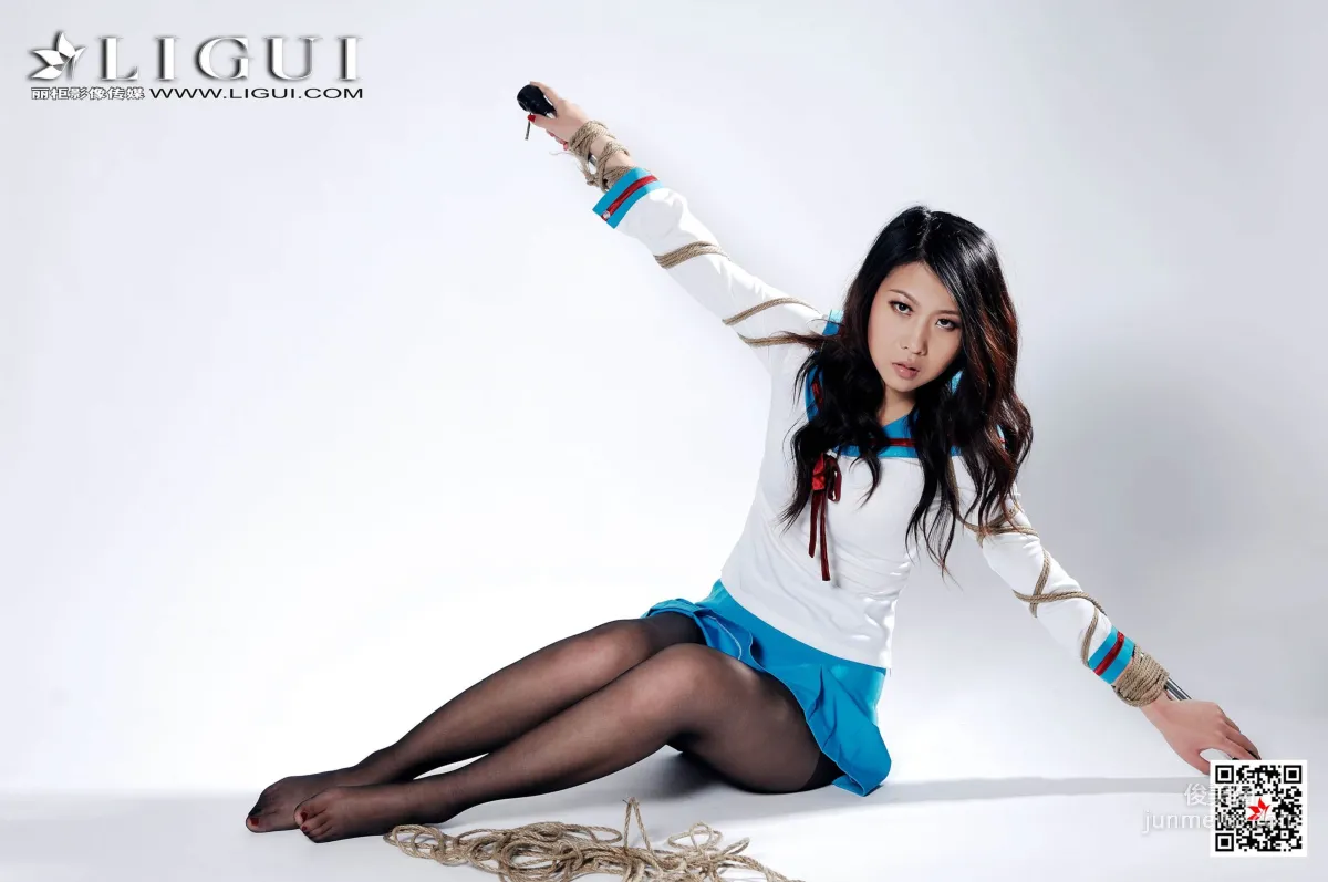 Model 幽幽《制服黑絲捆綁》 [麗櫃美束Ligui] 寫真集 20