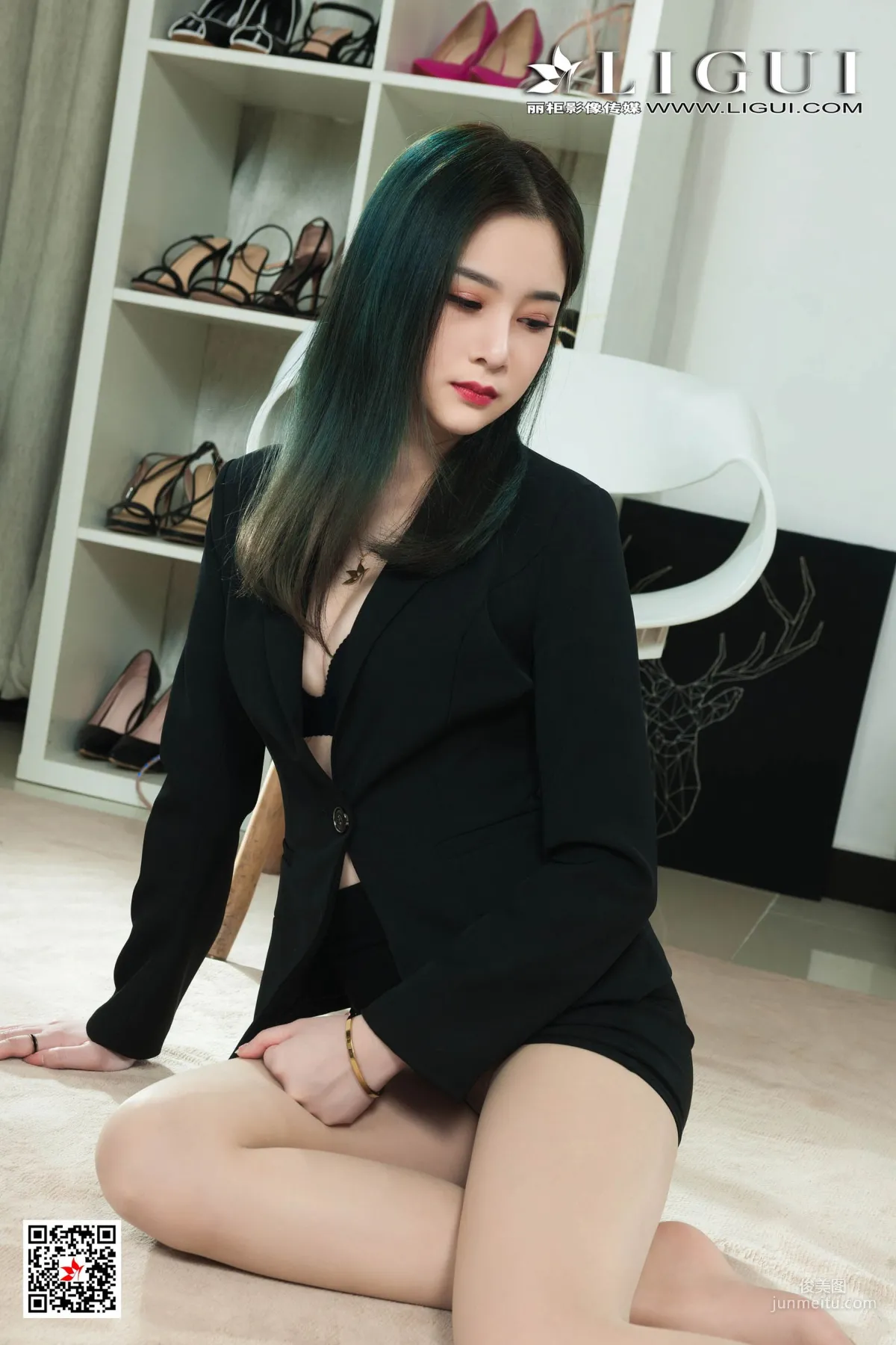 Model 婷婷《绿发秘书》 [丽柜Ligui] 写真集23