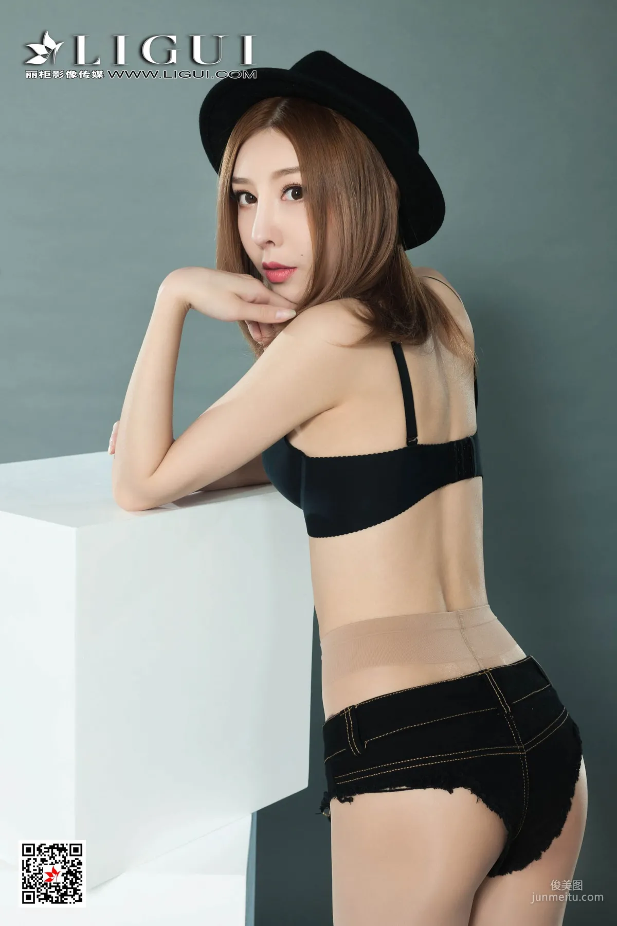 Model 兔子《肉絲超短牛仔熱褲》 [麗櫃Ligui] 網絡麗人 寫真集 5