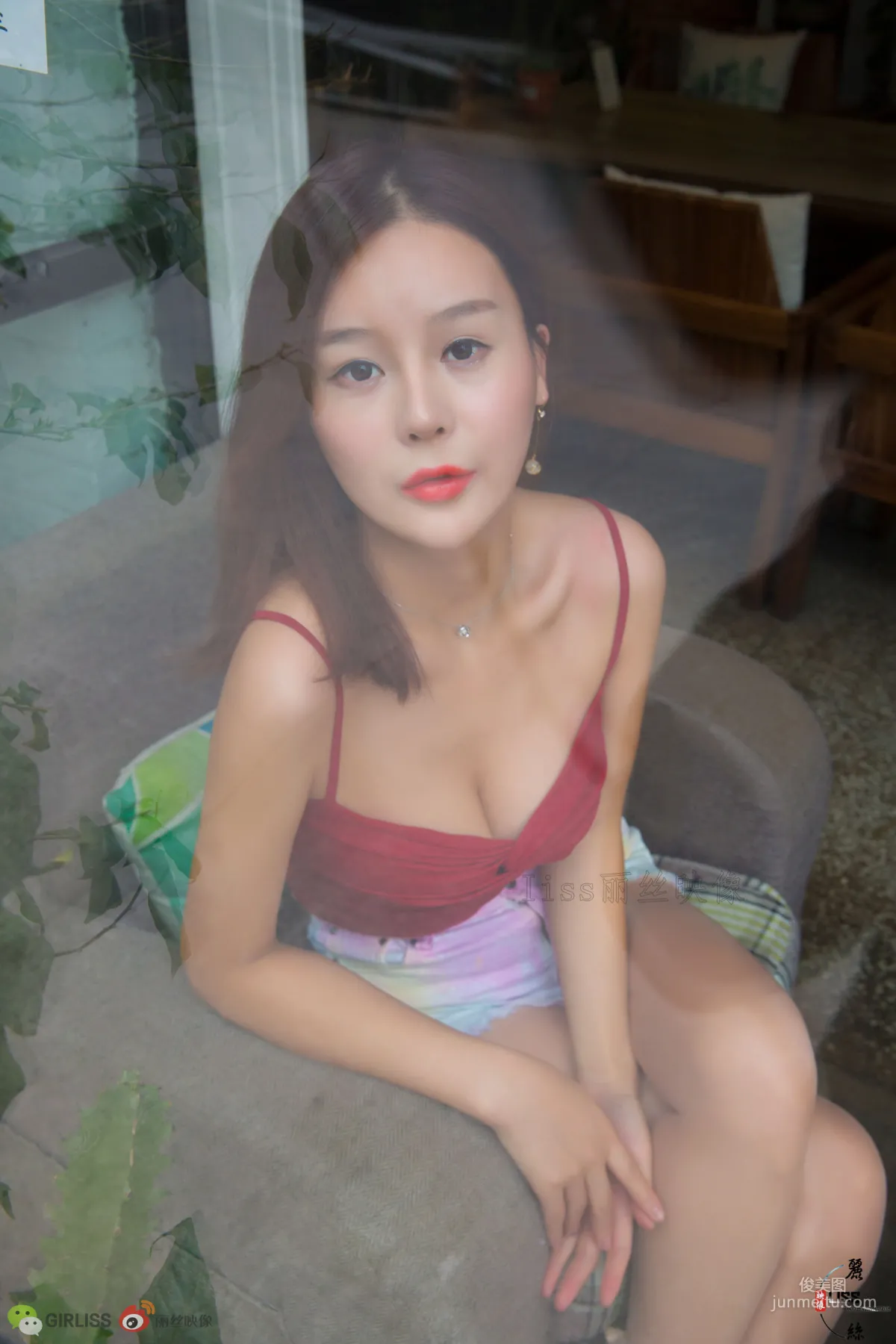 [丽丝映像LISS] 《梁冰的红螺旋与肉丝》 写真集12