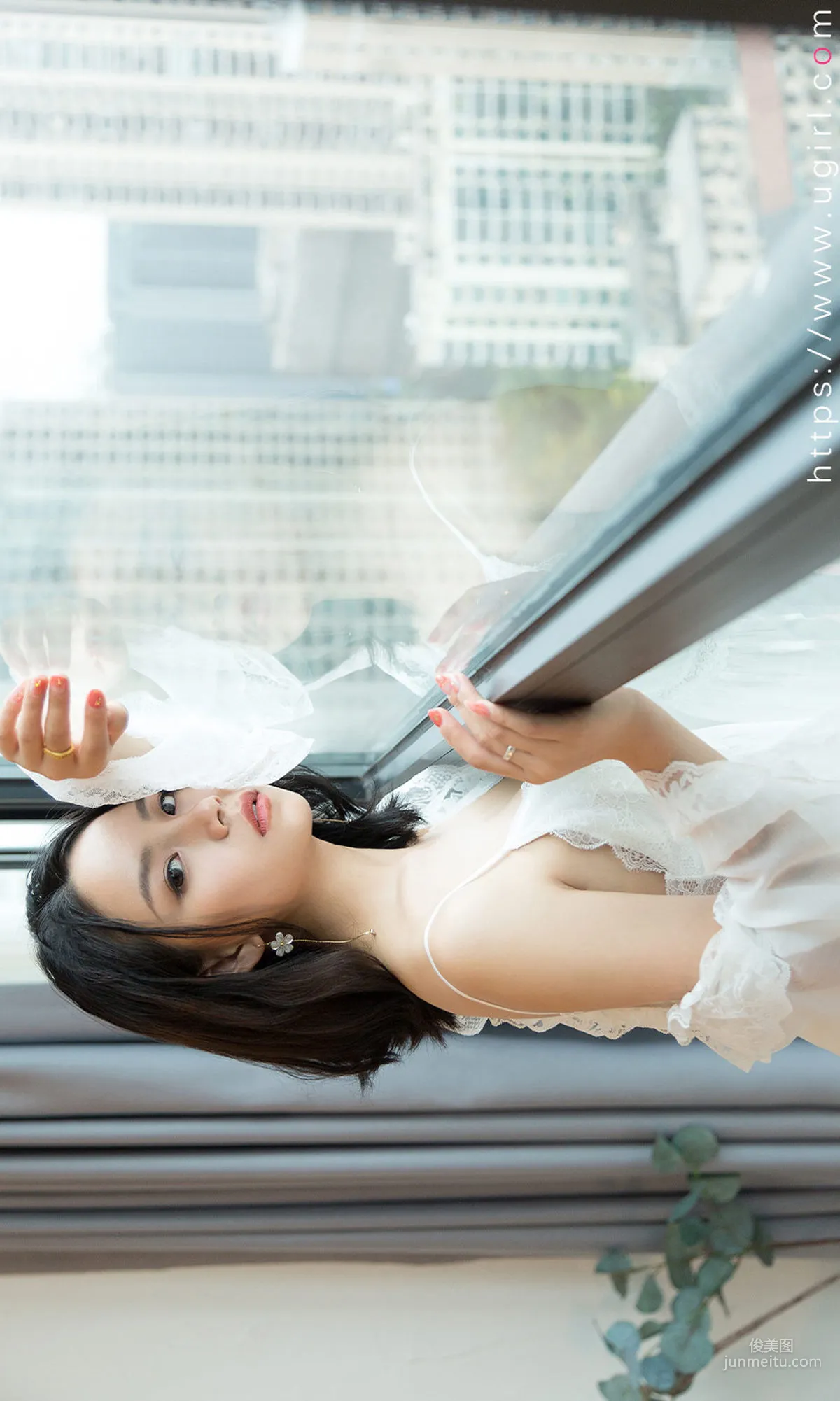 予念《纯白色》 [尤果圈爱尤物] No.1690 写真集23