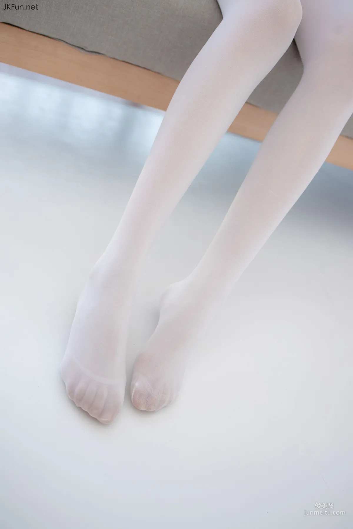 Aika《80D白丝》 [森萝财团] JKFUN-020 写真集94