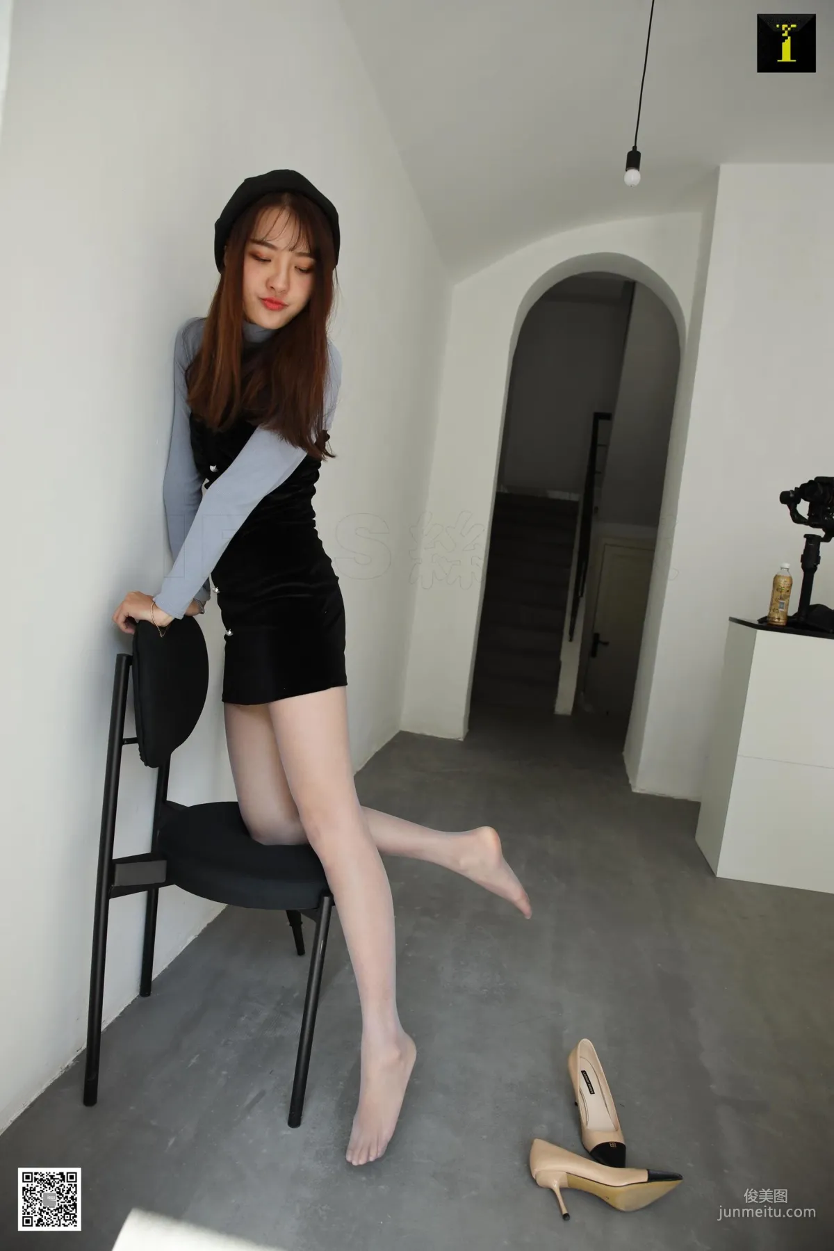 婉萍 《遛狗前的準備工作》 [異思趣向IESS] 寫真集 75